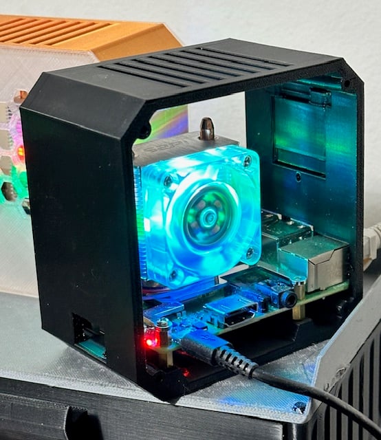 Raspberry PI 3 & 4 Desktop Remix 3d model