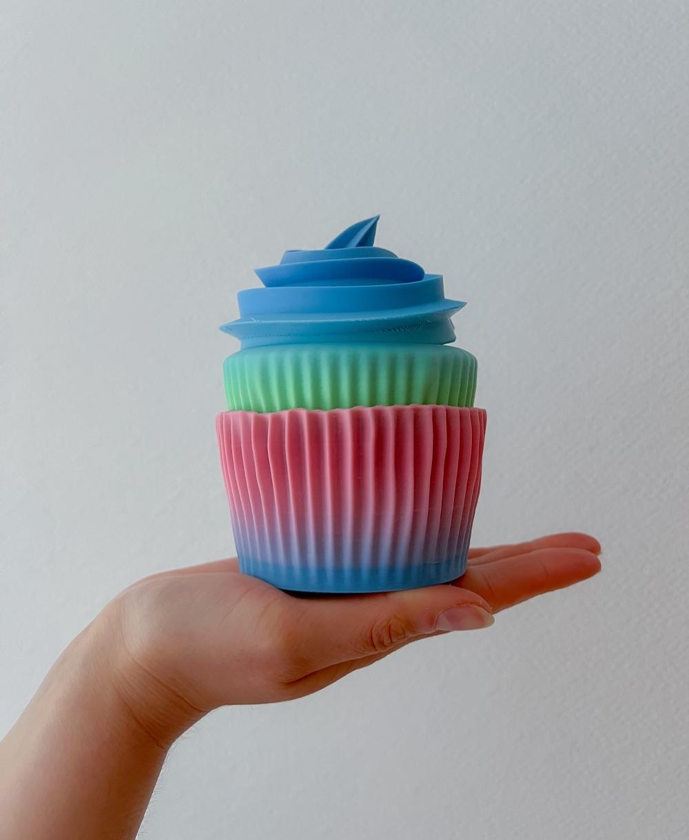 Cupcake #1 - 150% size!
Isanmate rainbow filament. - 3d model