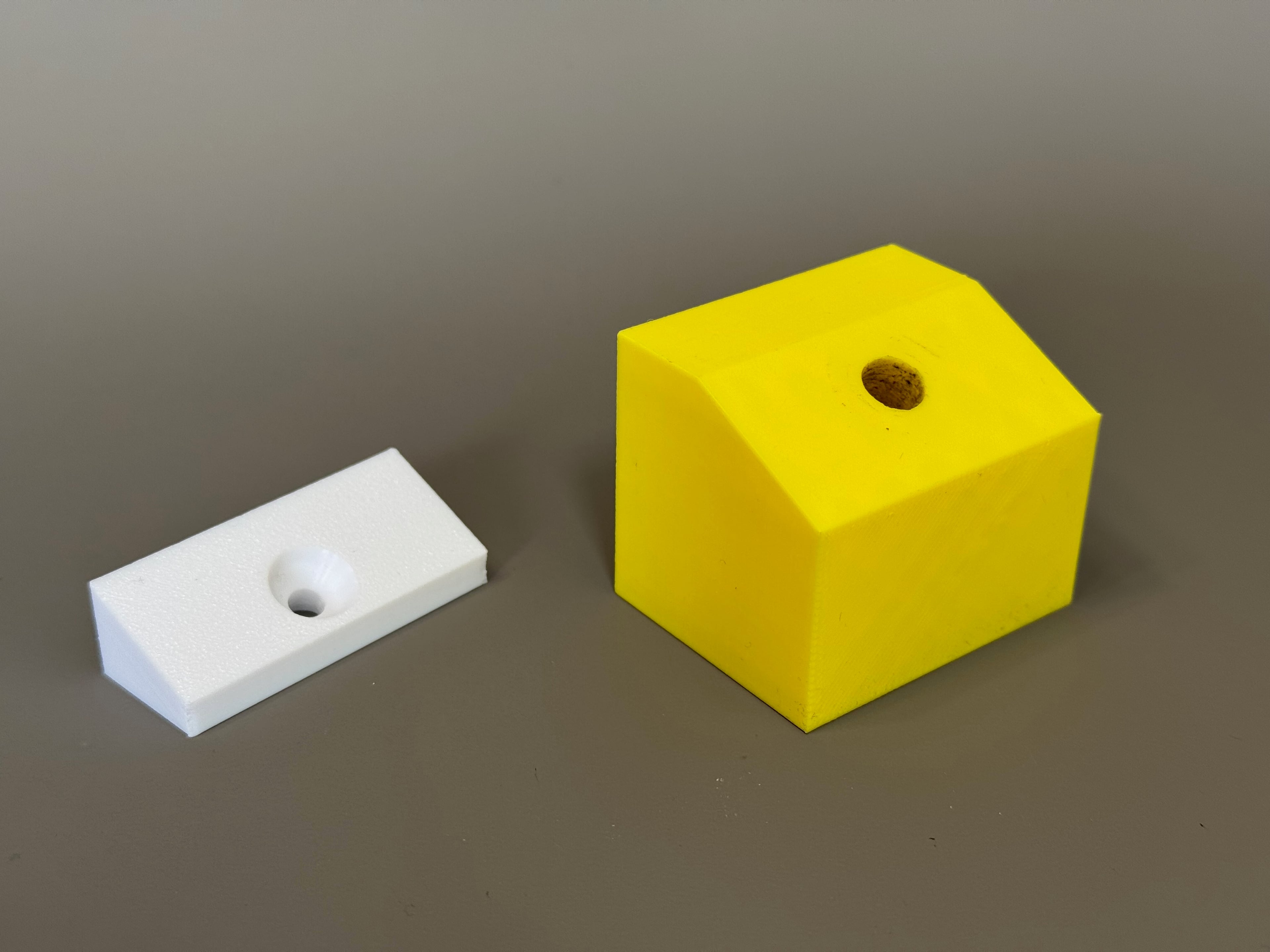 Wall-Mounted Tablet Support Bracket 3d model