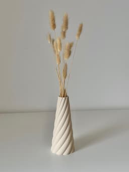 WIREA vase 3d model