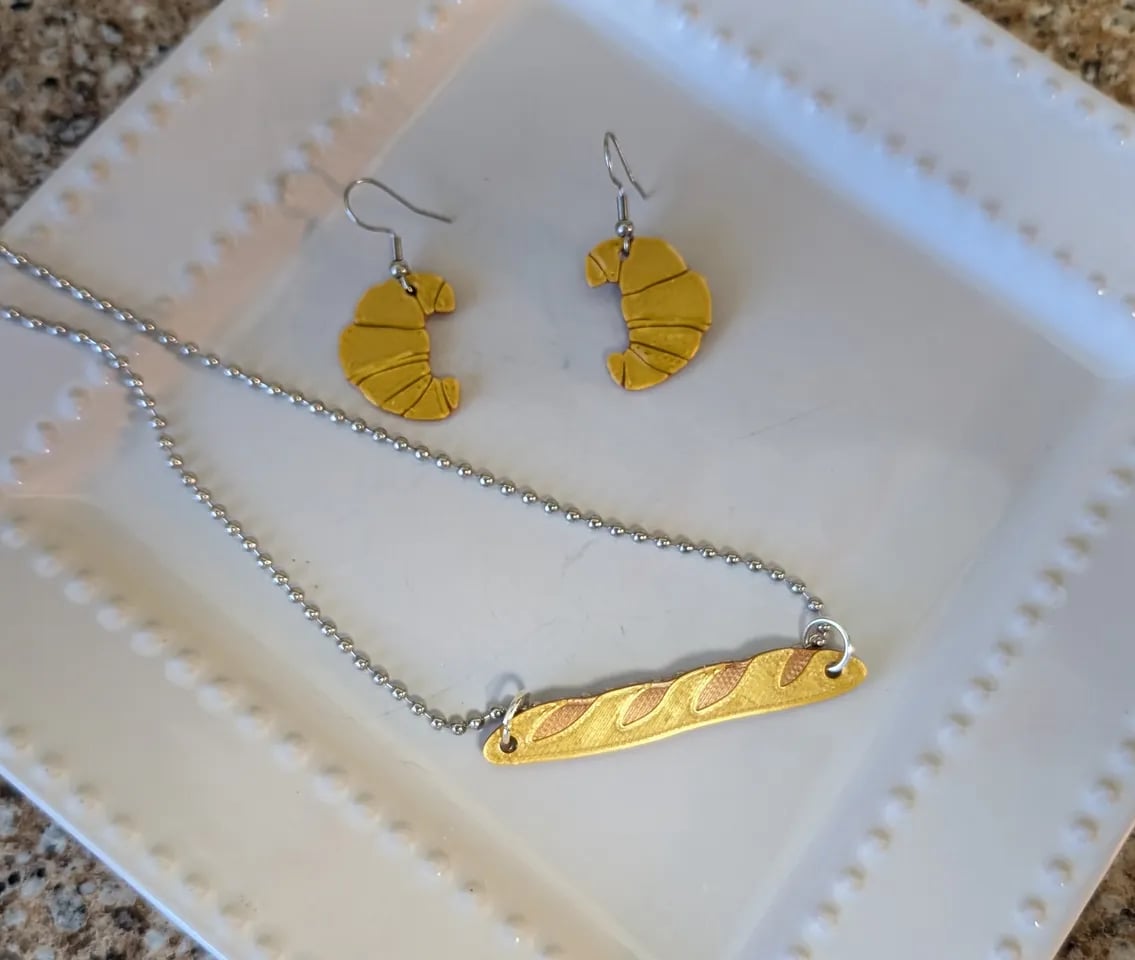 When in doubt, eat bread. - Easy 10 minute, filament swap Croissant earrings and baguette necklace 3d model