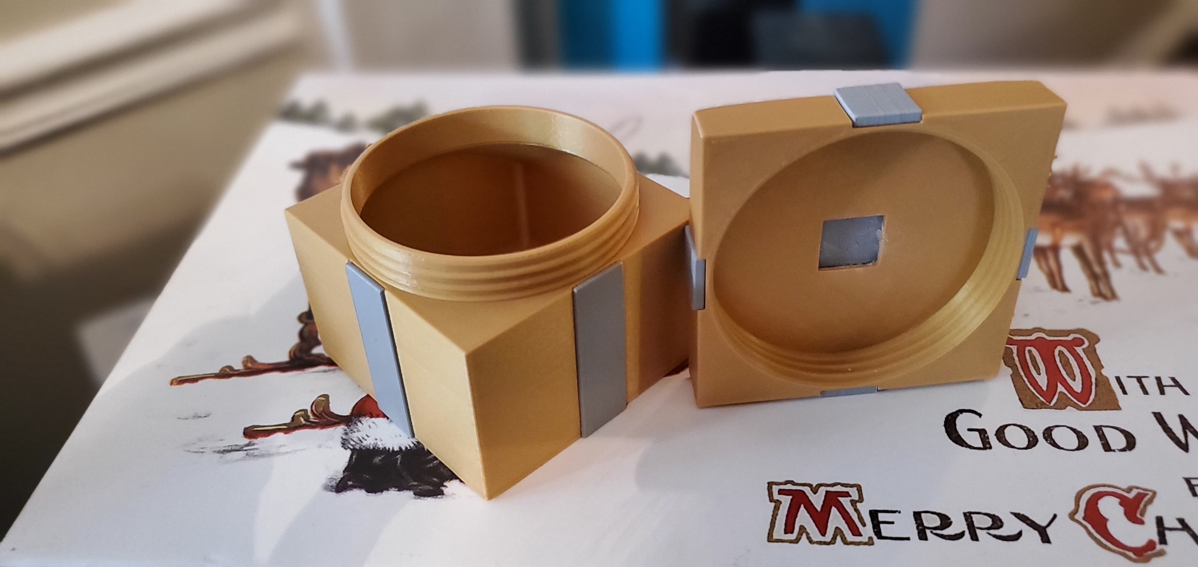 Hatchbox "True Gold" PLA and "Cool Gray" PLA