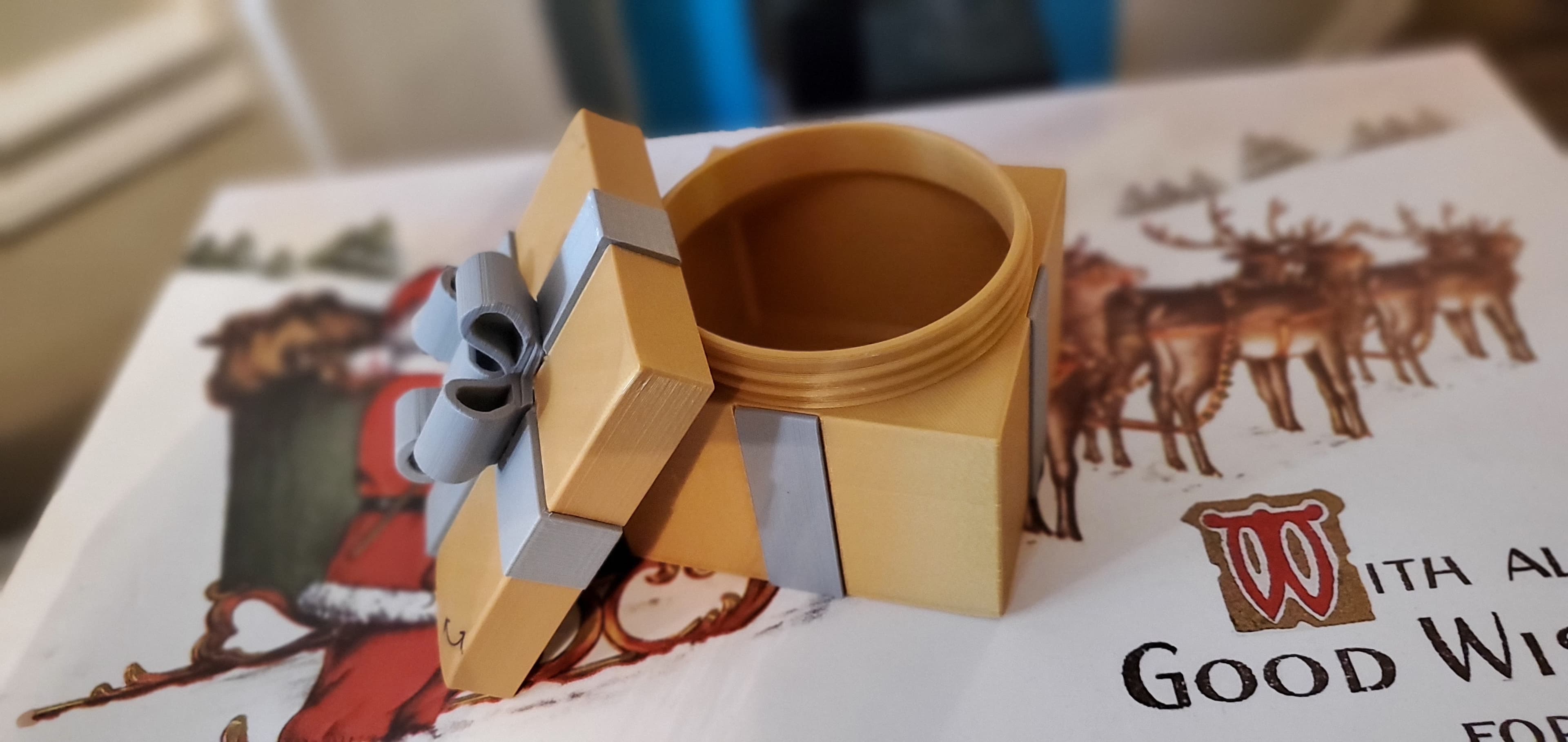 Hatchbox "True Gold" PLA and "Cool Gray" PLA