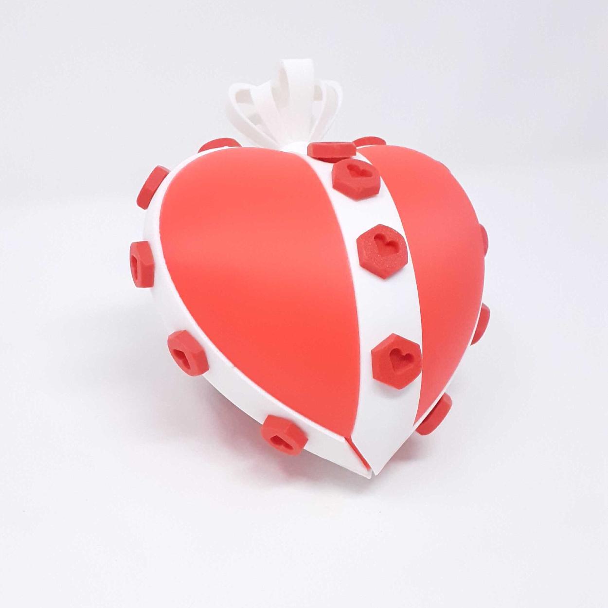 Torture Heart Gift box with 19 bolts 3d model