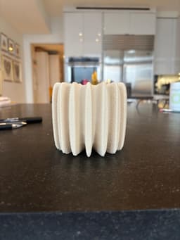 RIL – Minimalist Grooved Pen Holder / Plant Pot 3d model