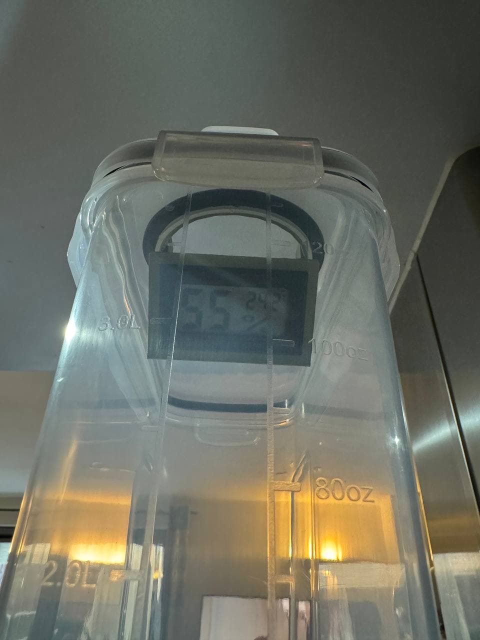 Angled 4.7L Dry Box Hygrometer Mount 3d model