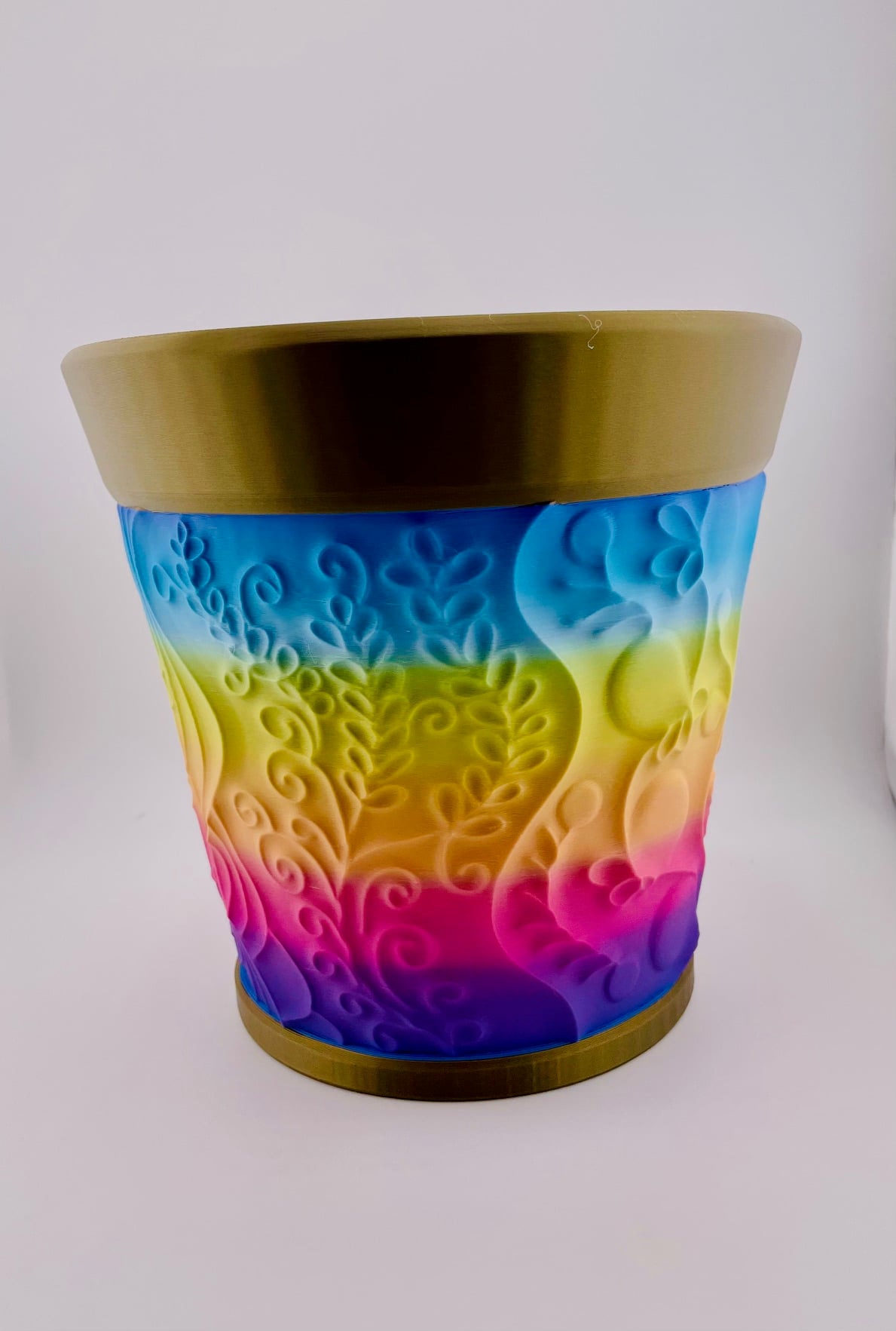 Carved Filigree Heart Pot 3d model