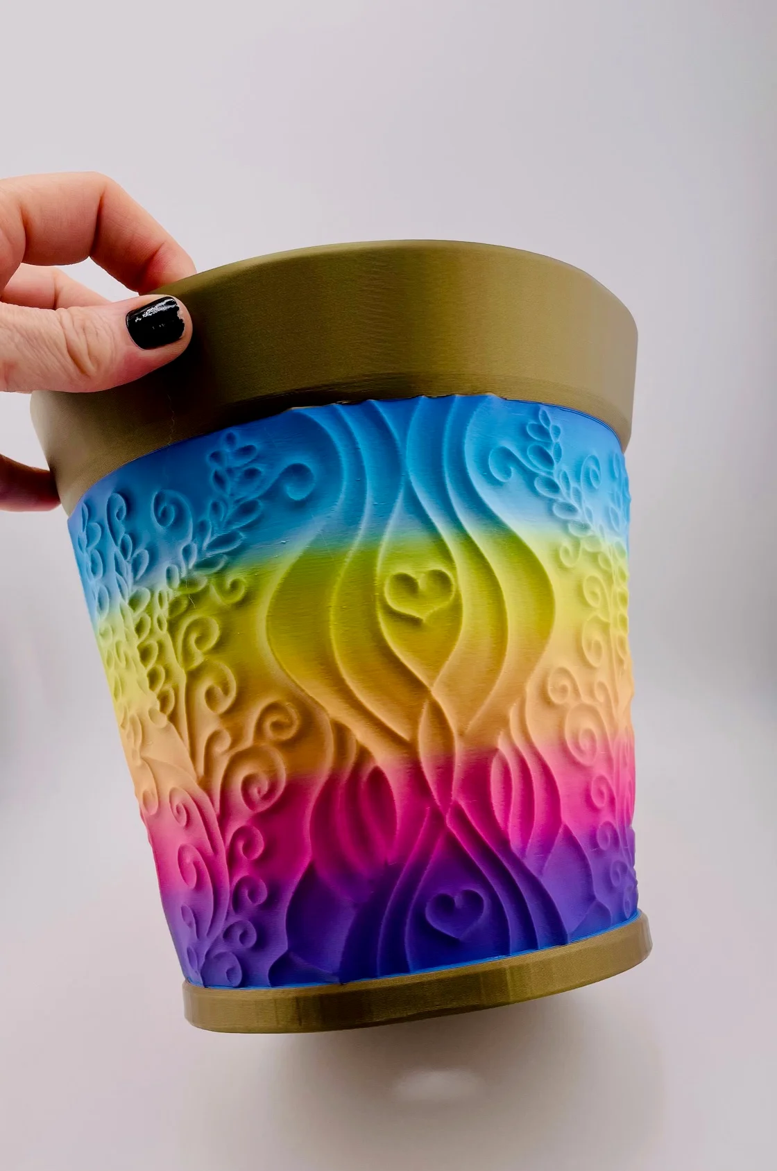 Carved Filigree Heart Pot 3d model