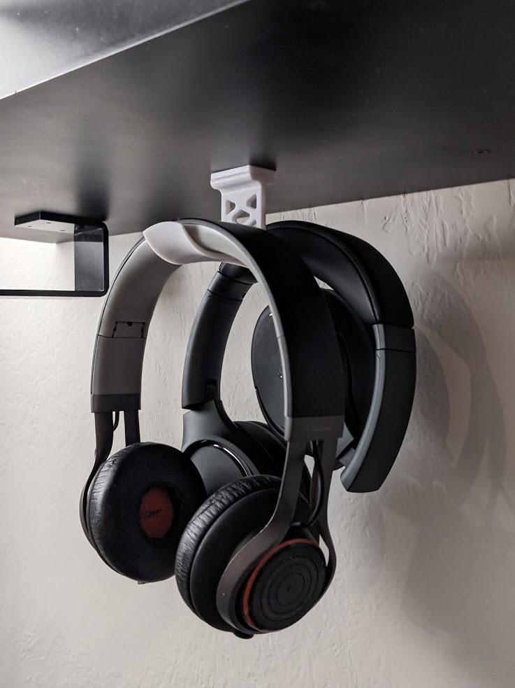 Dual headphone hanger undermount 3d model