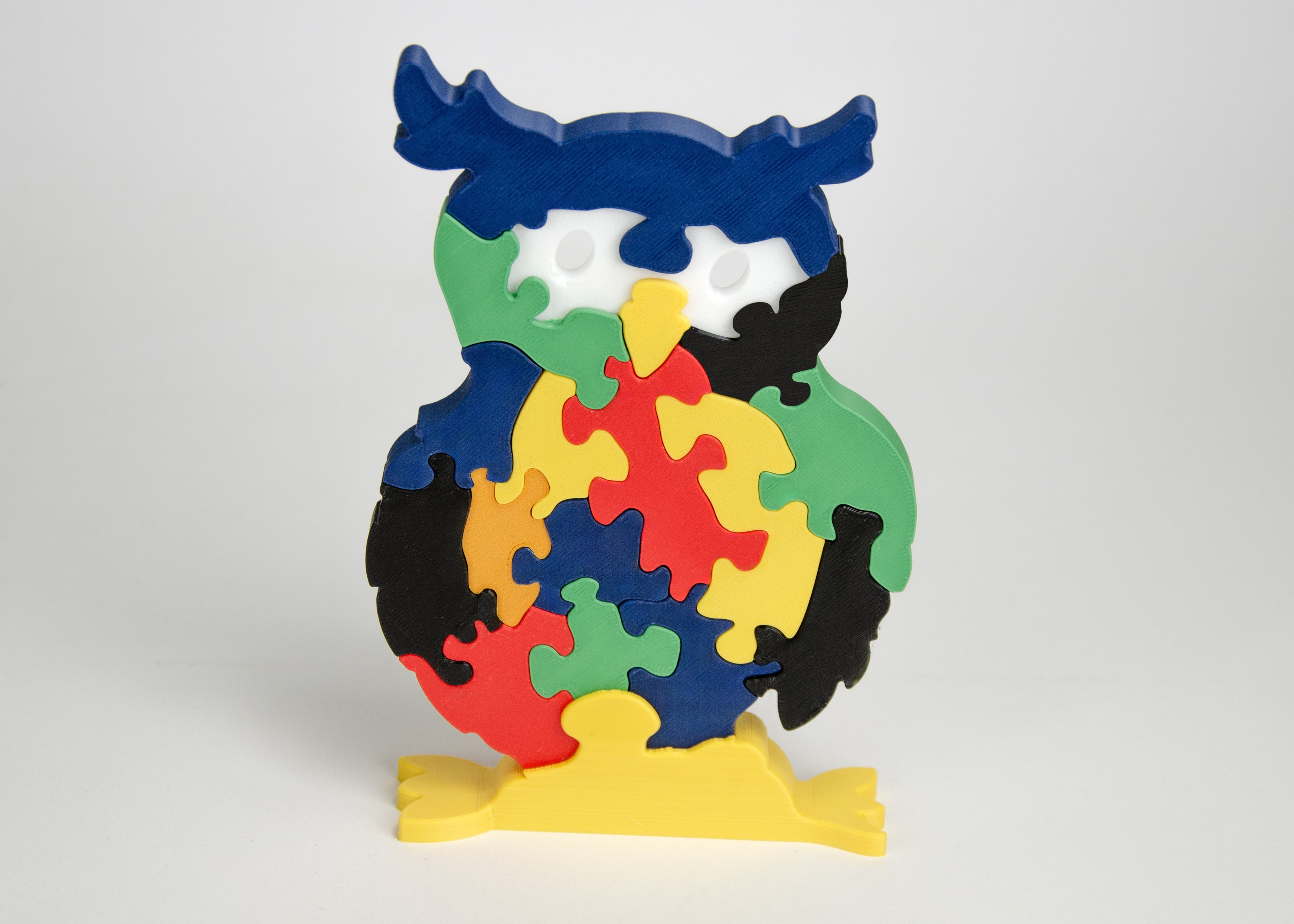 Colorful Owl Puzzle Sculpture – 3D Geometric Decor 3d model
