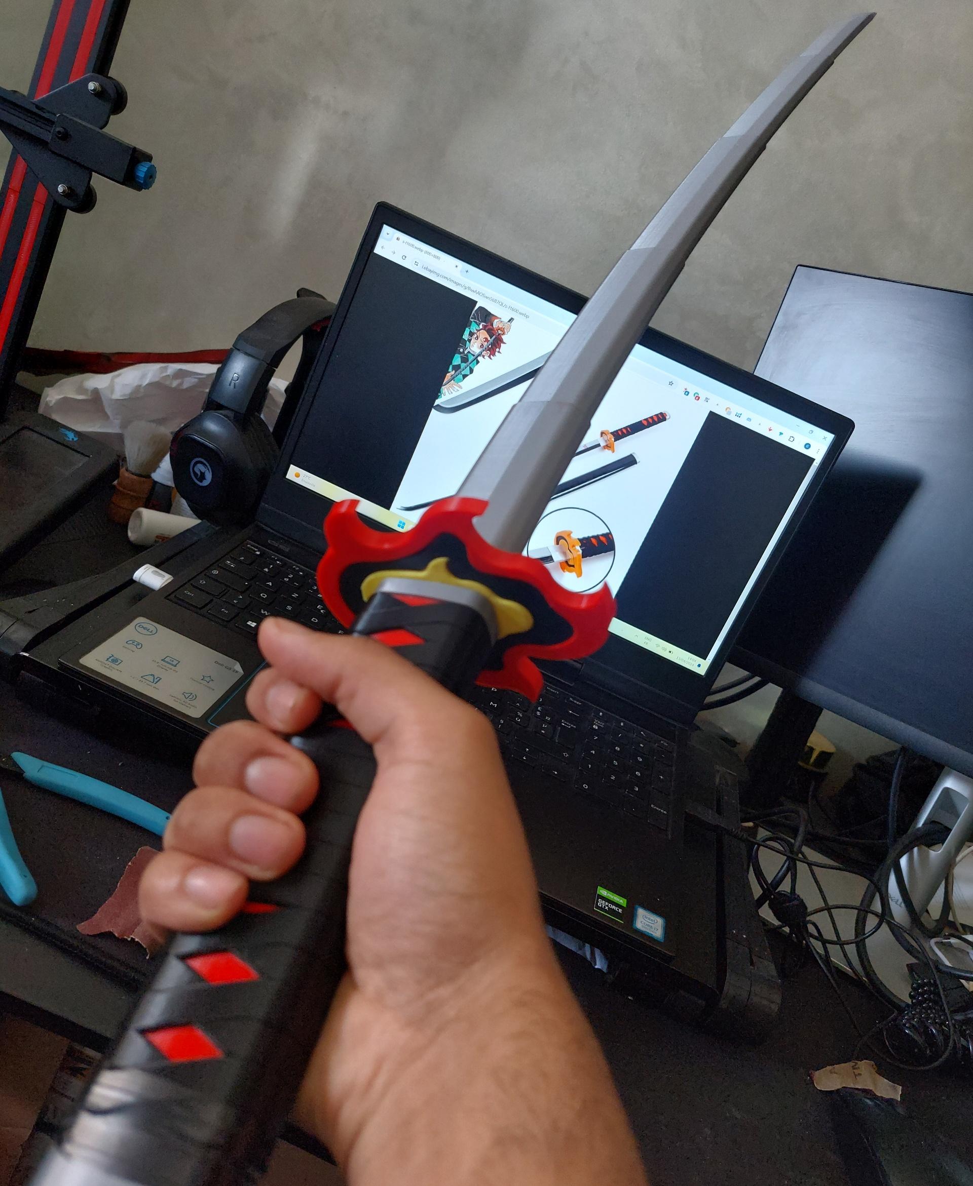 Tanjiro’s Multi-Color Collapsing Katana - Appreciate your amazing model, looks good after printing, however the 🔥 Guard made my life hard, probably would add an 1mm next time for the blade to slide easier. 
Love the fact you made it in different parts so we can have multiple colours with 1  printer - 3d model