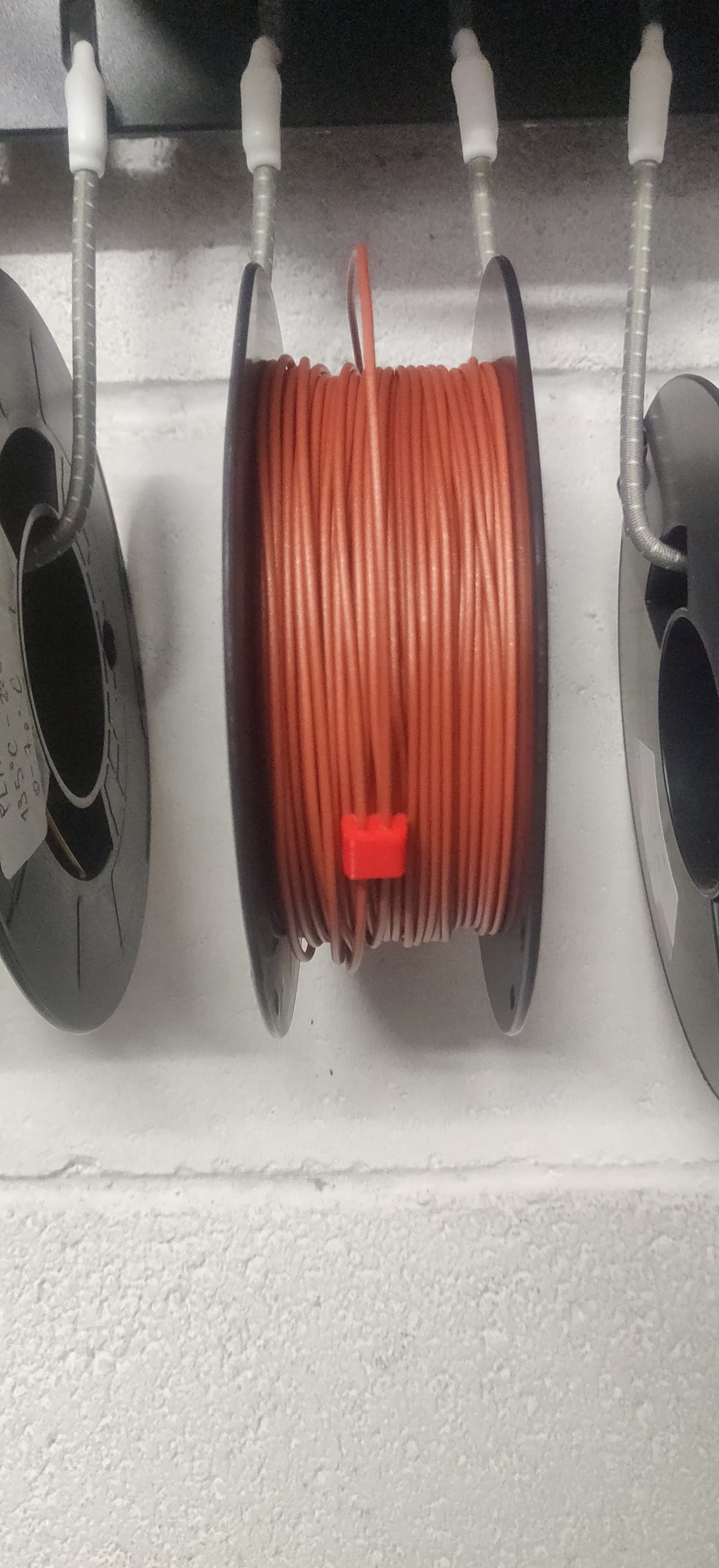 Universal Spool Clip (Filament 1.75 mm) 3d model