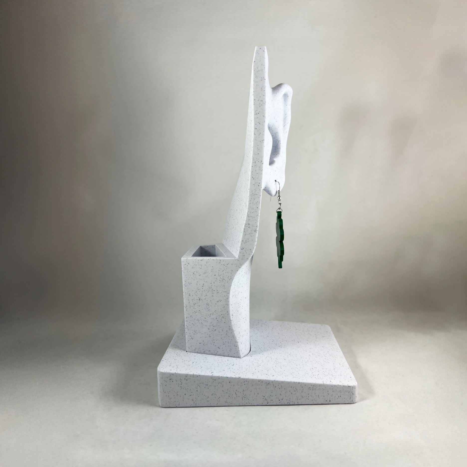 Compact Life-Sized Earring Display Stand - Commercial License Included 3d model