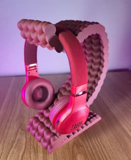 Heart Headphone Stand – Desk Headphone Holder Made of Tiny Heart 3d model
