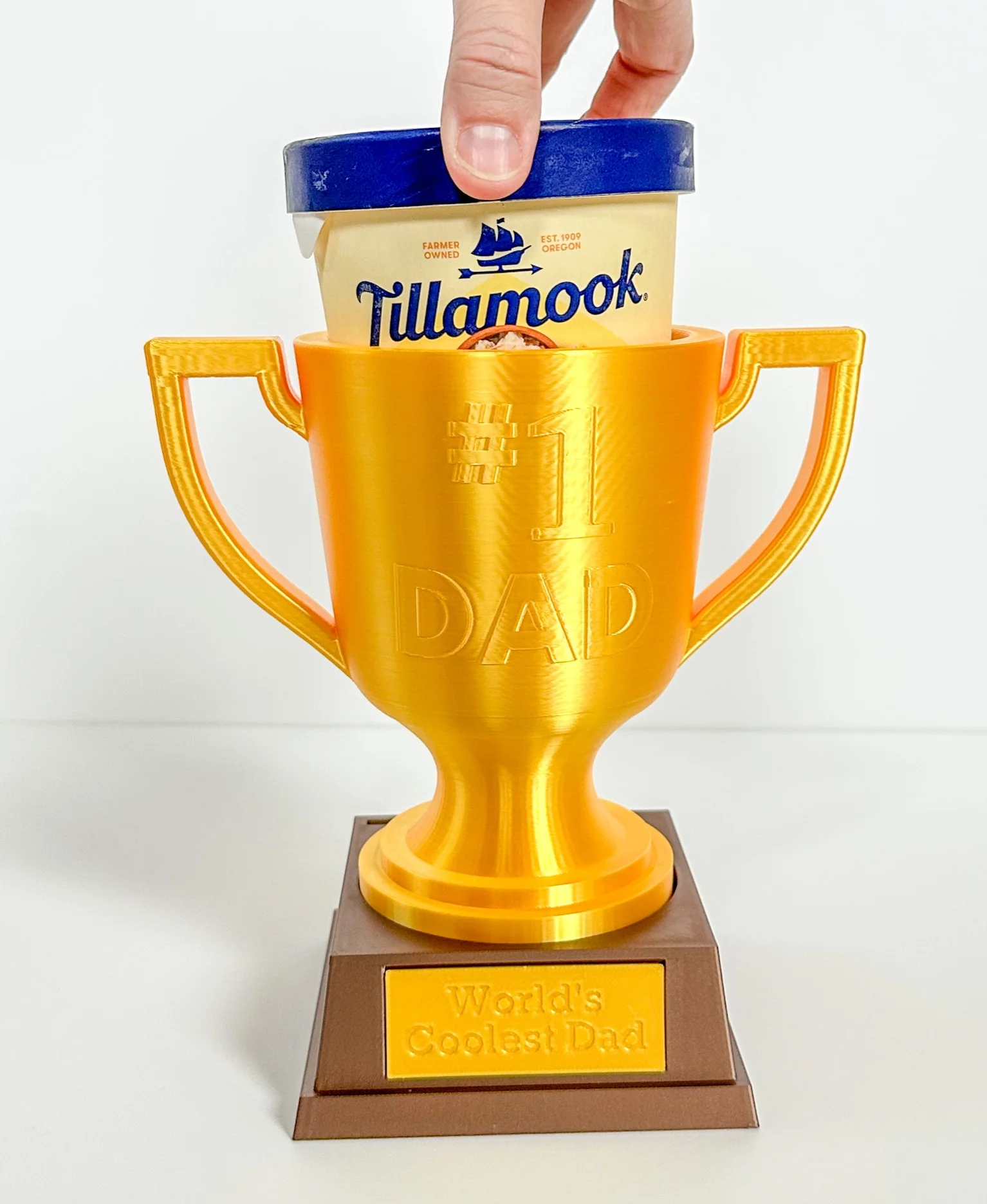 # 1 Dad Trophy Ice Cream Holder for Father's Day 3d model