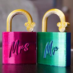 Love MR and MRS - Thangs Valentine's Day Contest