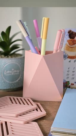 Penelope Pencil Holder 3d model
