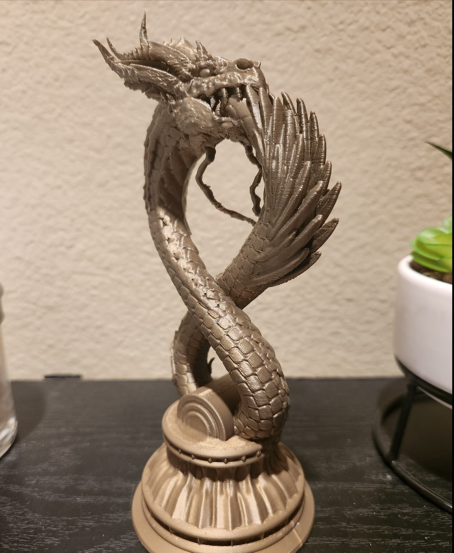 Another awesome Fotis model. Printed at .12, will probably do another round with some adaptive layer hights to get the horns a bit better.