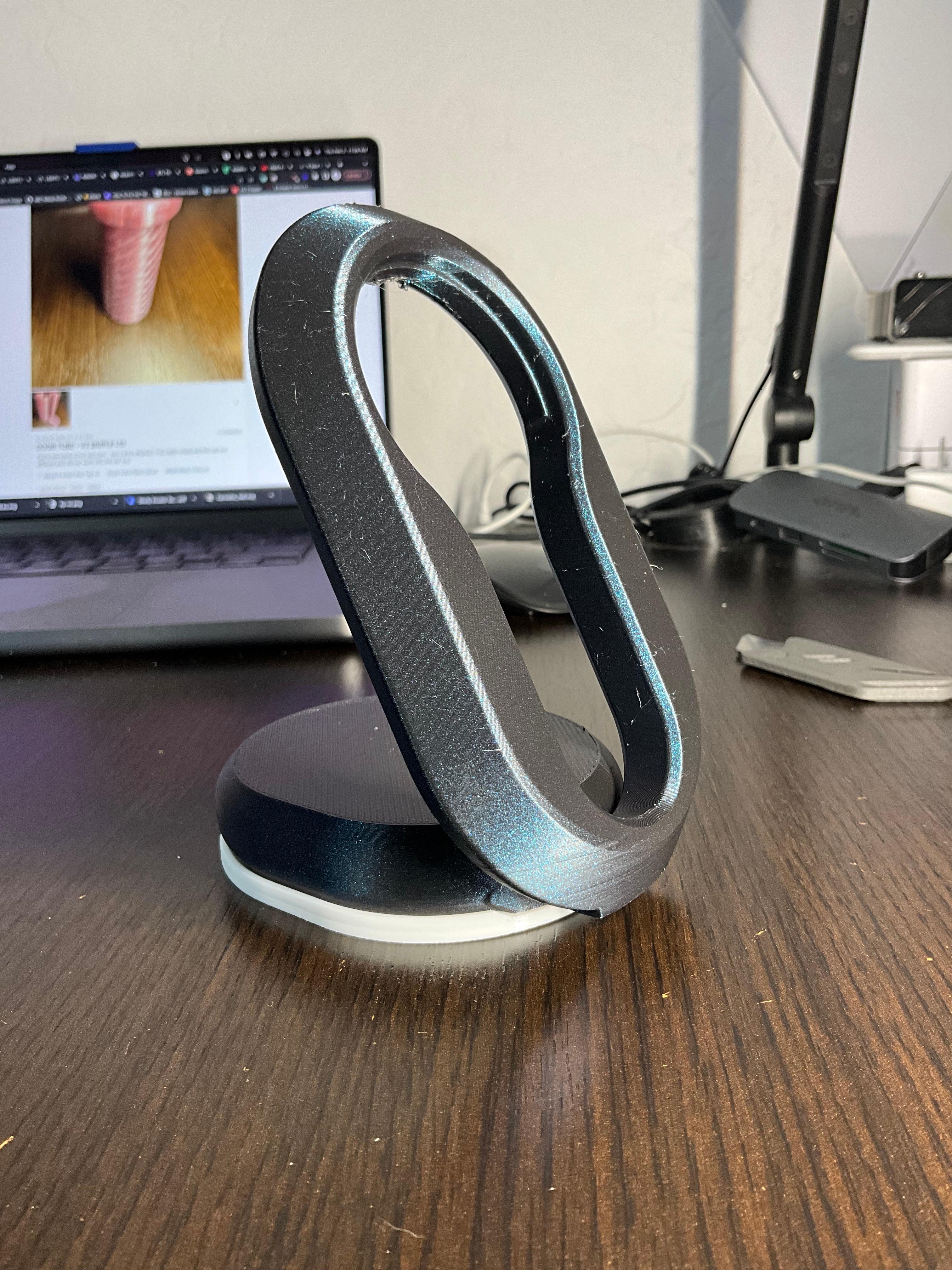 MAGSAFE MODERN PHONE CHARGING STAND 3d model