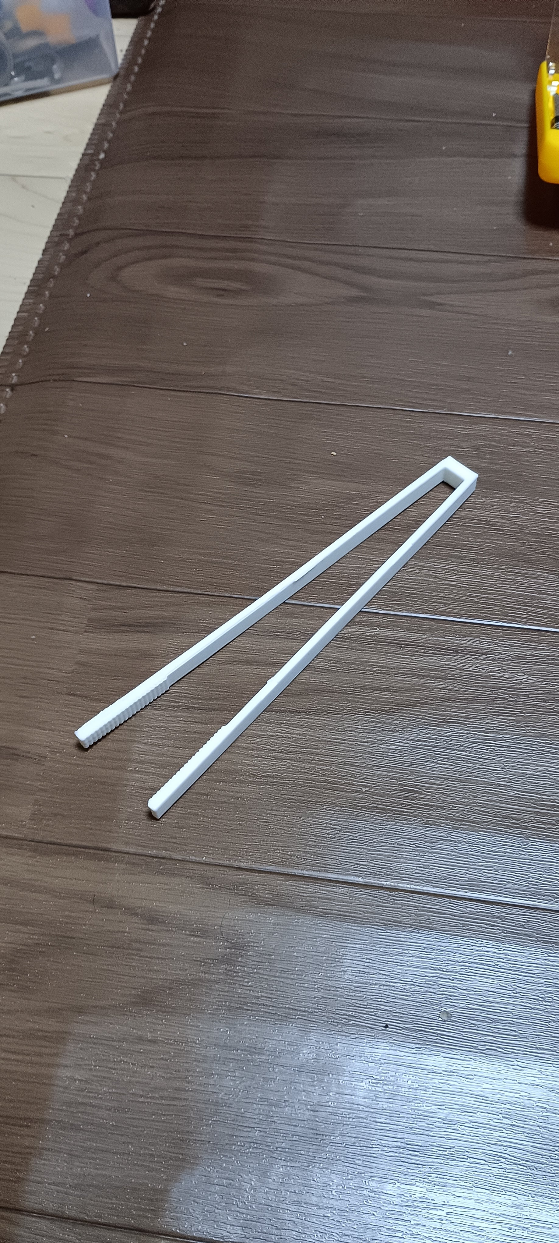 Tongs 3d model