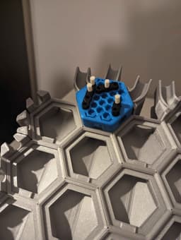 Very happy with how this came out! Used glue & brims for the pegs and the ships, managed to print the tile and lid with neither for a cleaner end look. 3d model