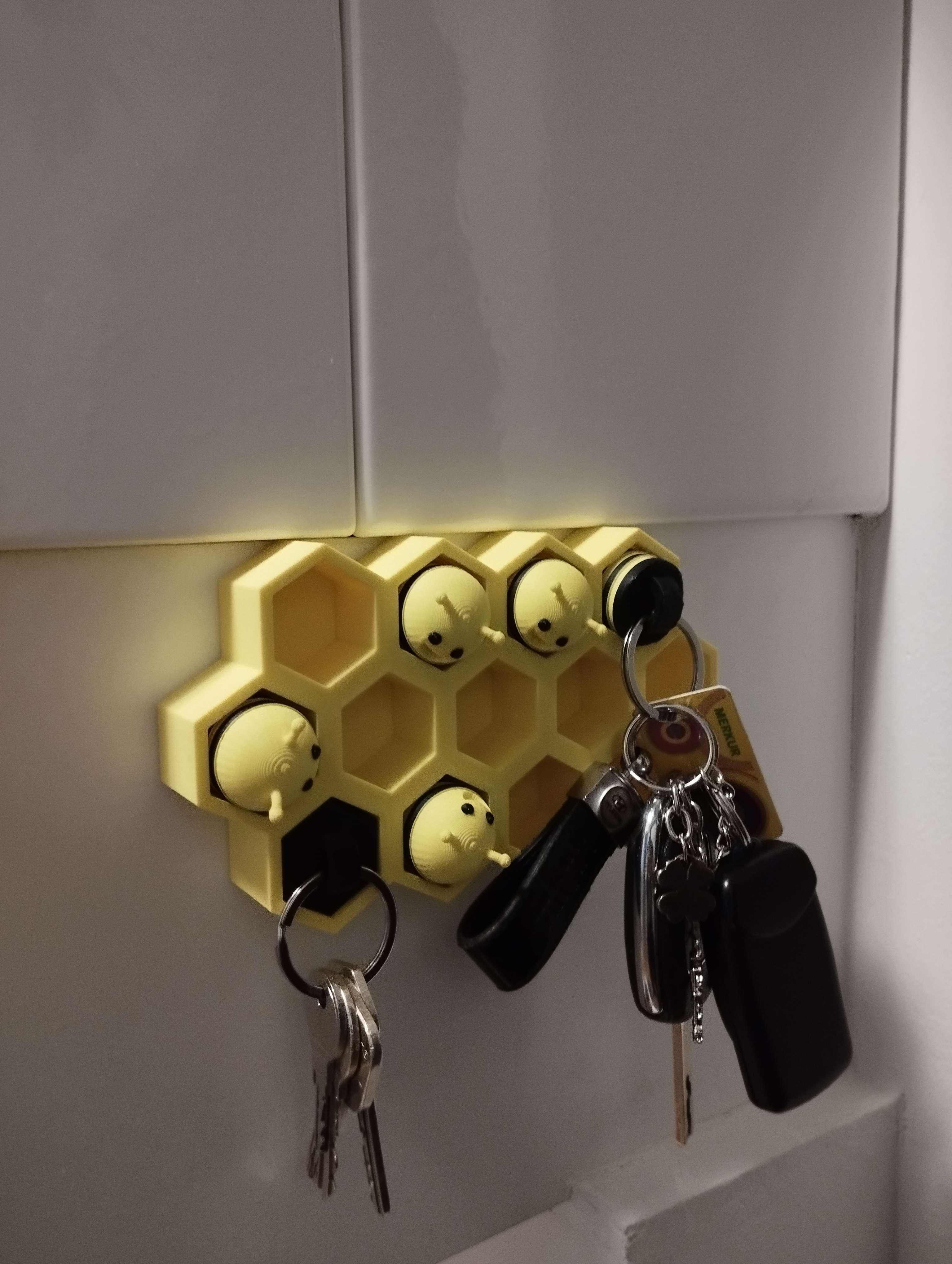 Beehive Key Holder with Bee and Hexagon Keychains 3d model
