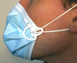 COVID Mask Sealer.stl - Tighten the sealer to the front. It can easily be adjusted while wearing. - 3d model