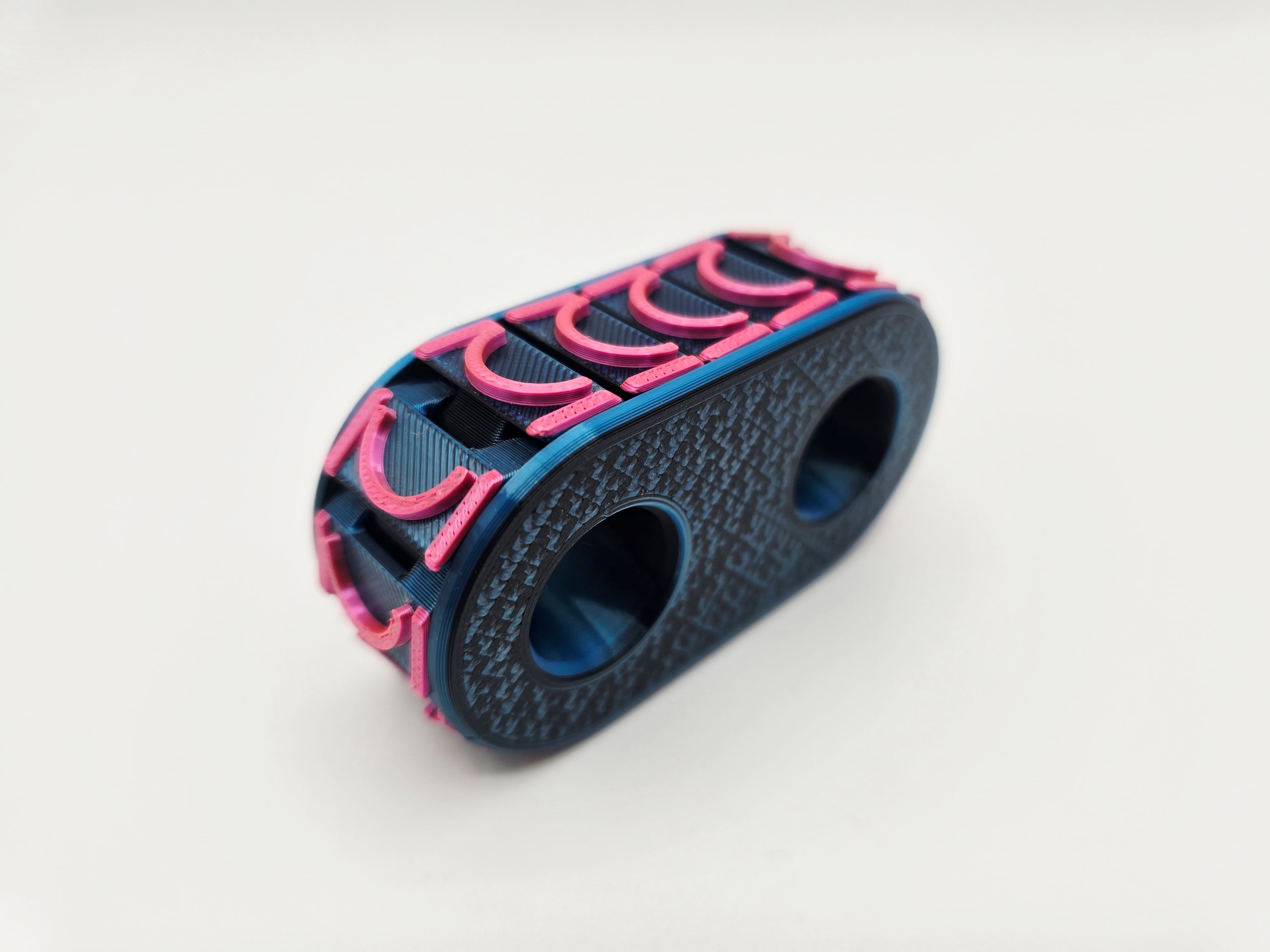 Silk Track Clicker Fidget 3d model