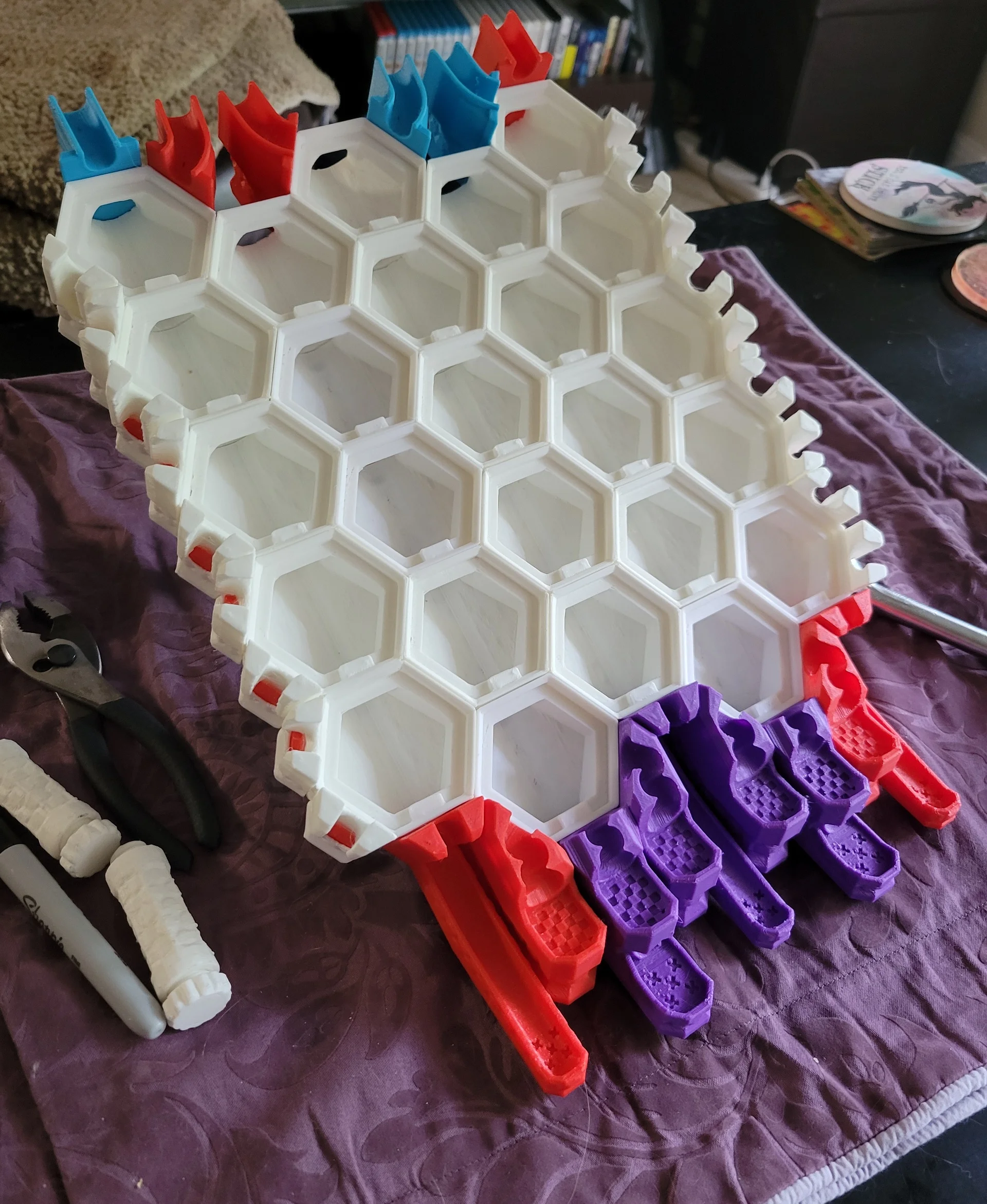 Thank you for making this, I love it! Very satisfying to assemble (once I got my settings fixed lol) and I love that it can be rearranged however.