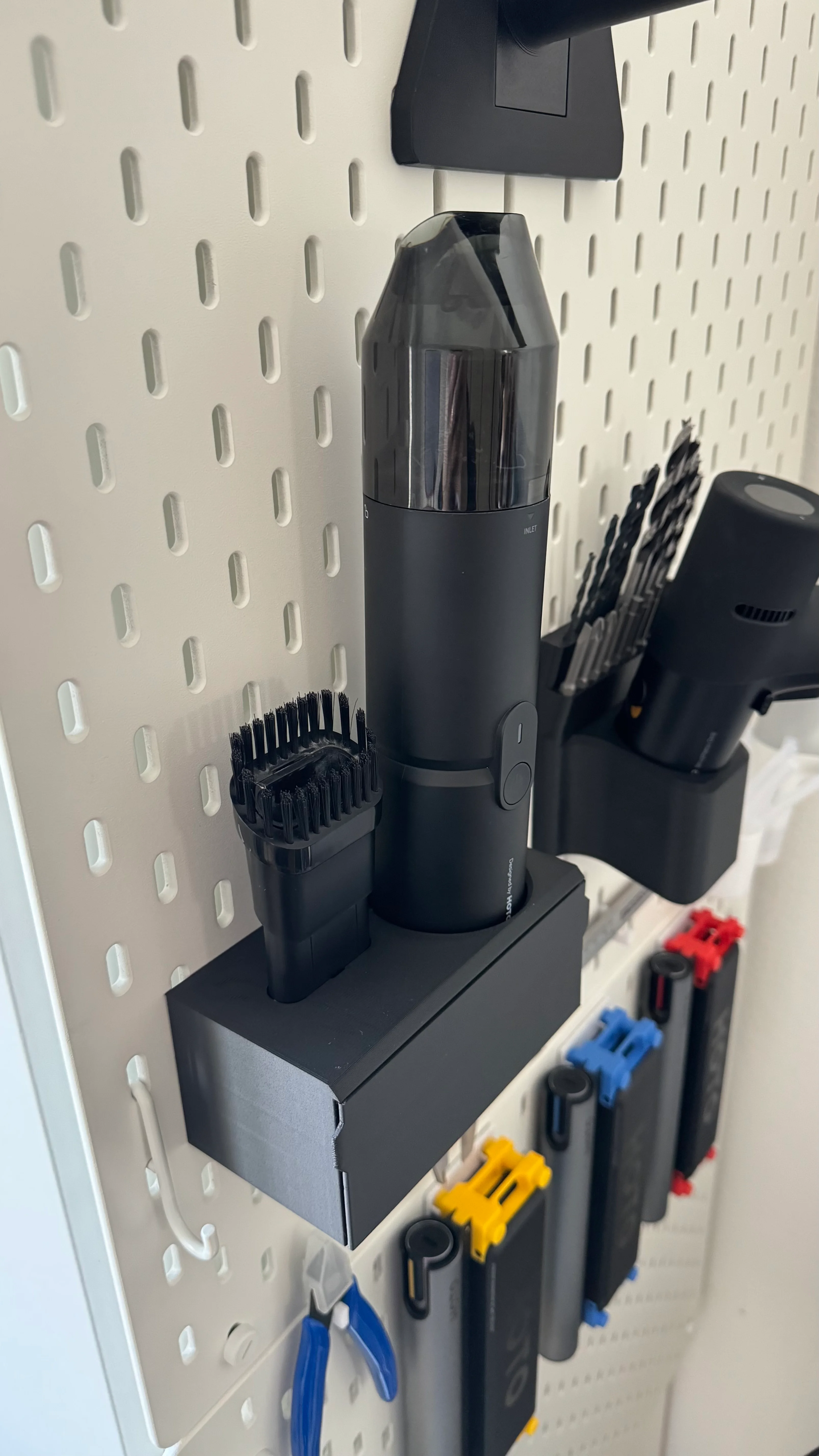 Hoto Vacuum mount for Ikea Skadis Pegboard 3d model