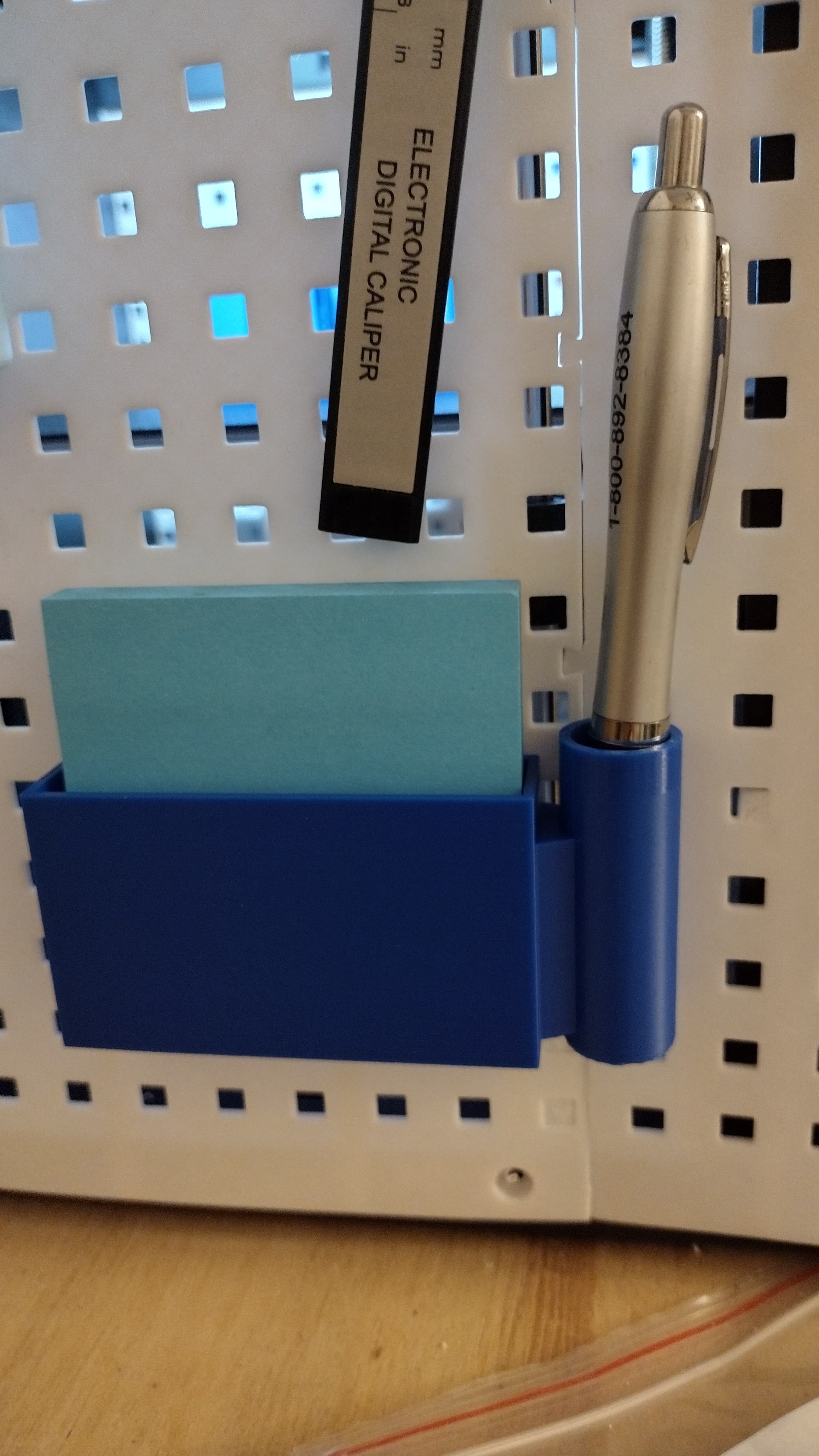 Post-it holder v2.step 3d model