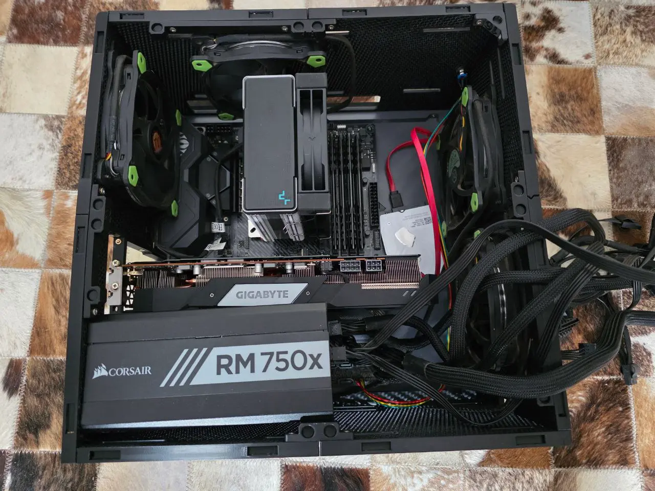 PSU touching the magnet mount