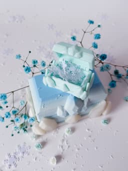 Frost and Chest Container 3d model