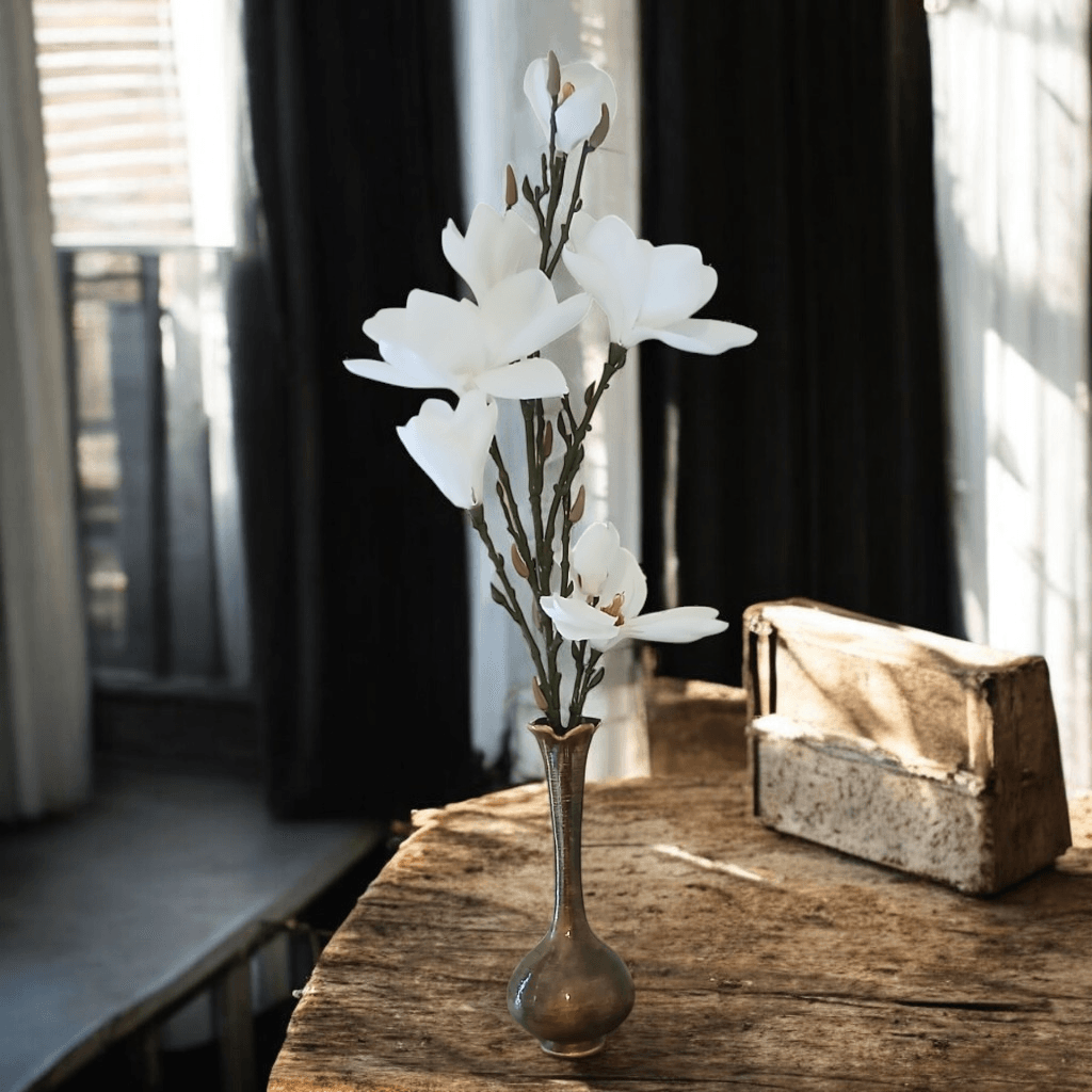 Whisper Neck Vase 3d model