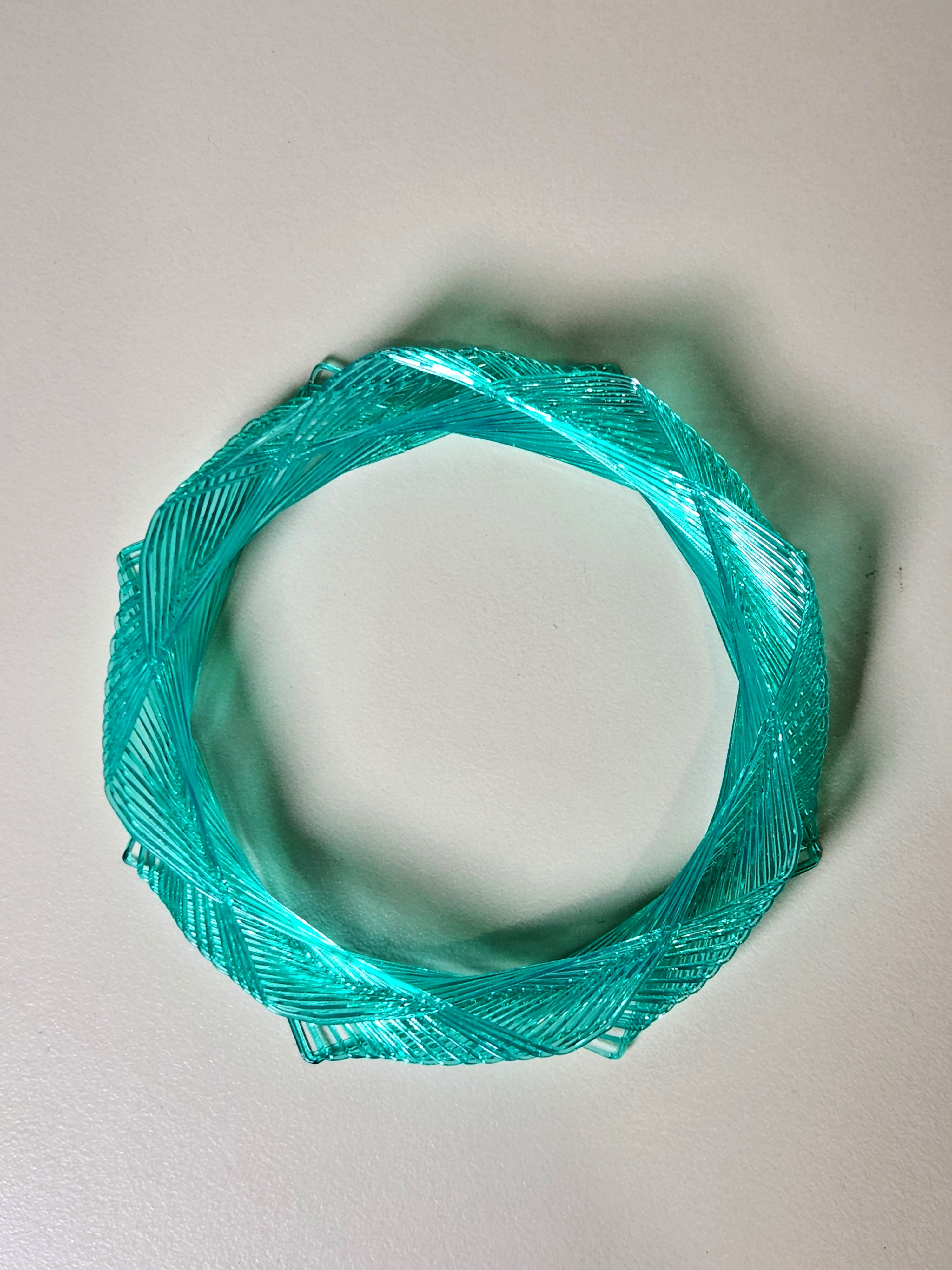 Twisted CrossLoop Bracelet 3d model