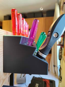 9 ScrewDriver Holder .3mf 3d model