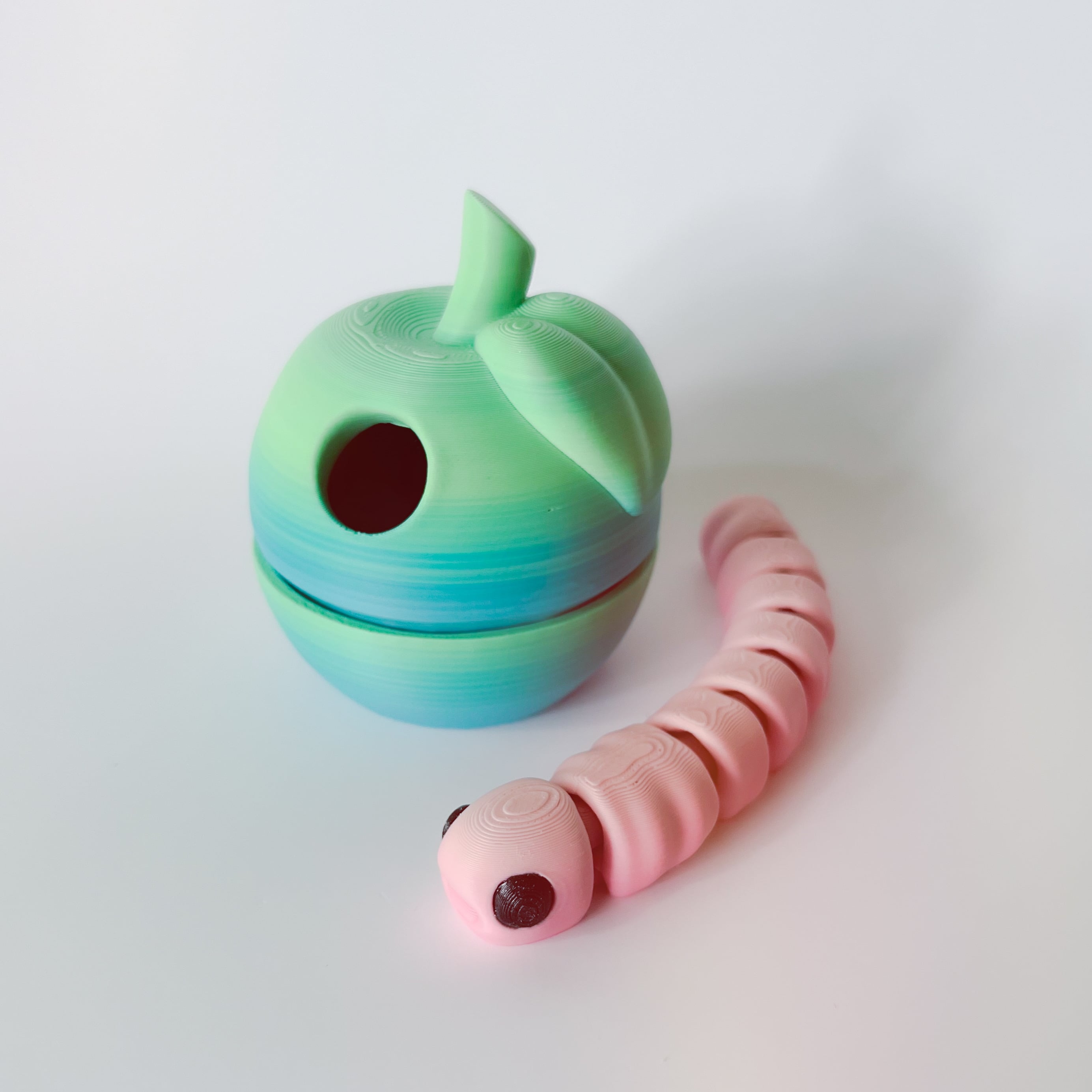 Worm Flexi and Apple Container 3d model