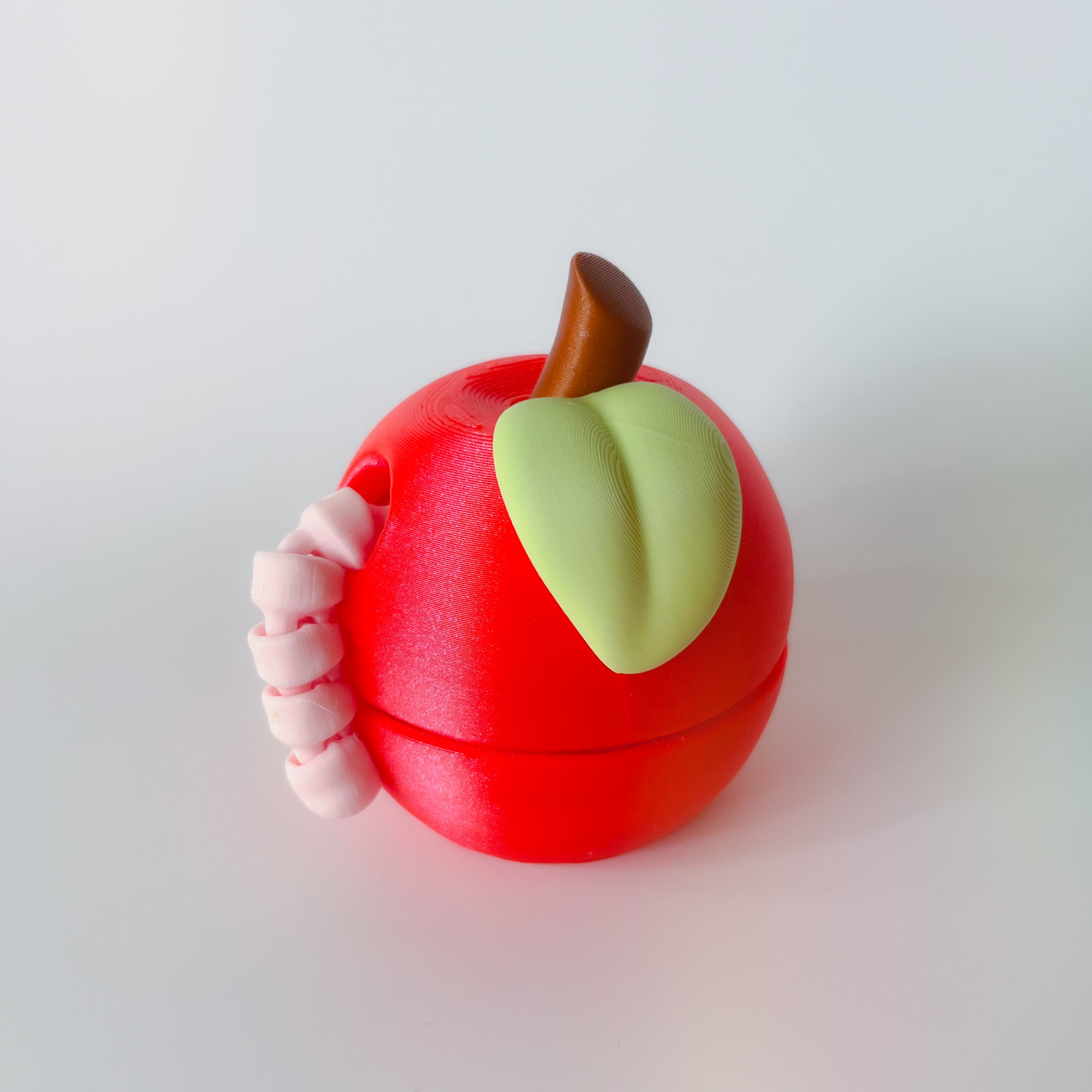 Worm Flexi and Apple Container 3d model