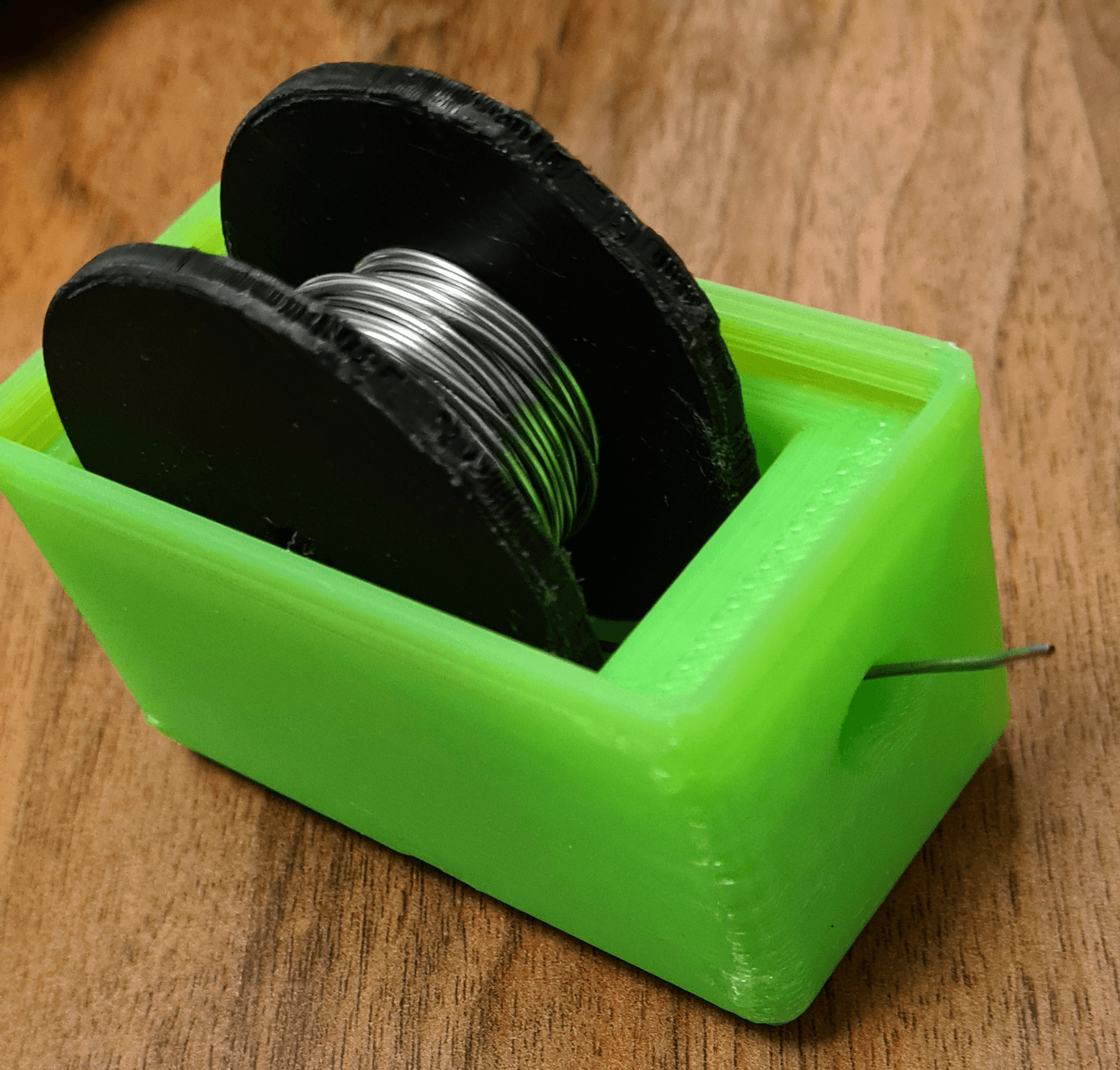 gridfinity solder roll holder with roll 3d model