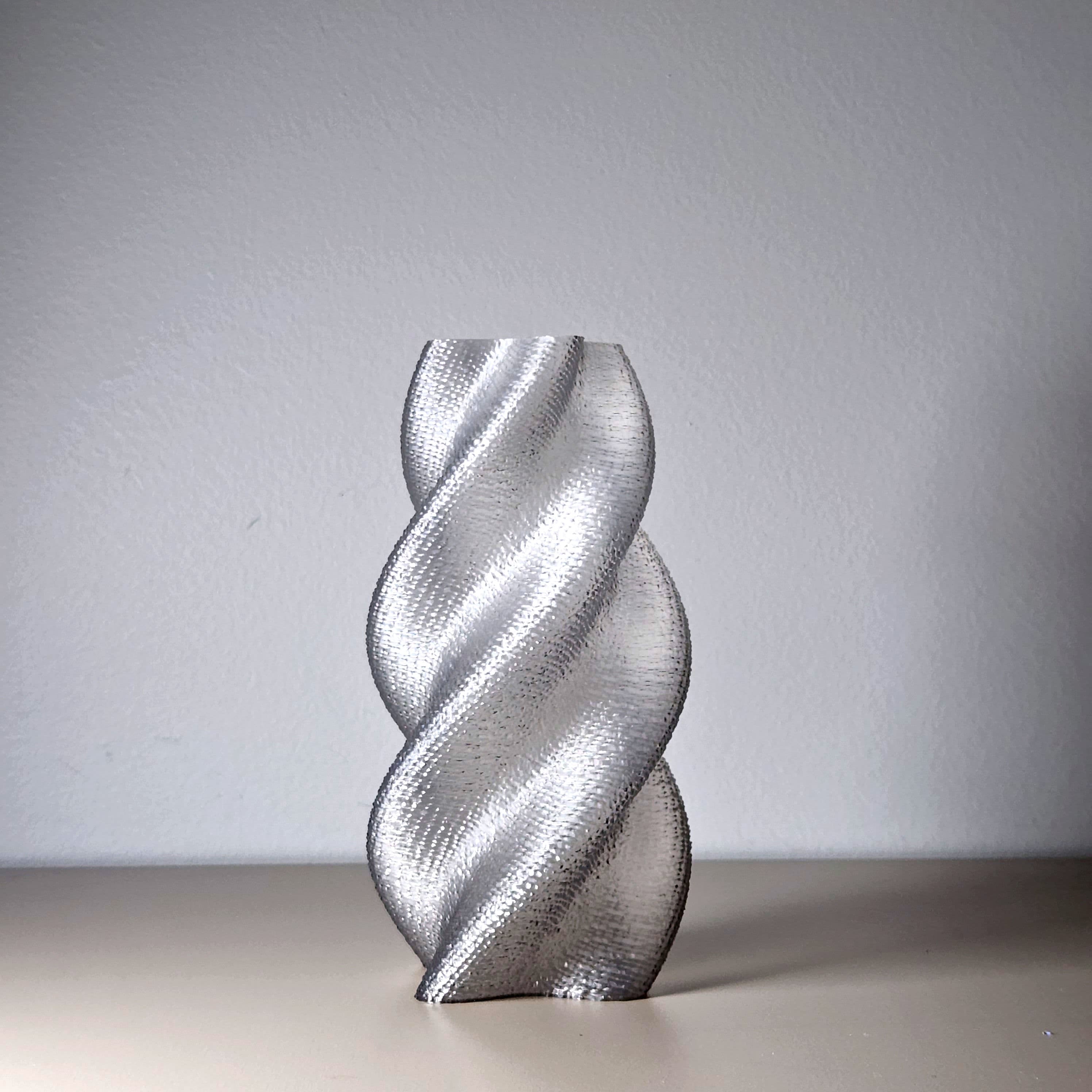 Textured Twist Vase 3d model