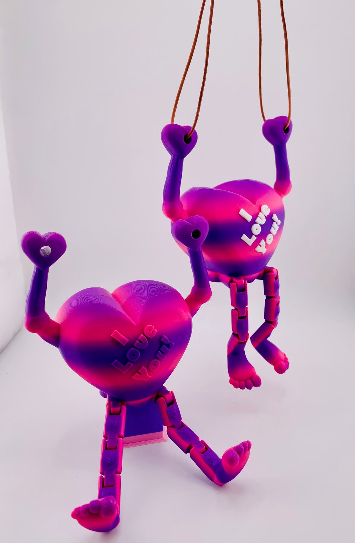 Heart Flexi Legs Hanger 3d model