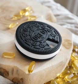 Pill Organizer Fidget - Oreo Style 3d model