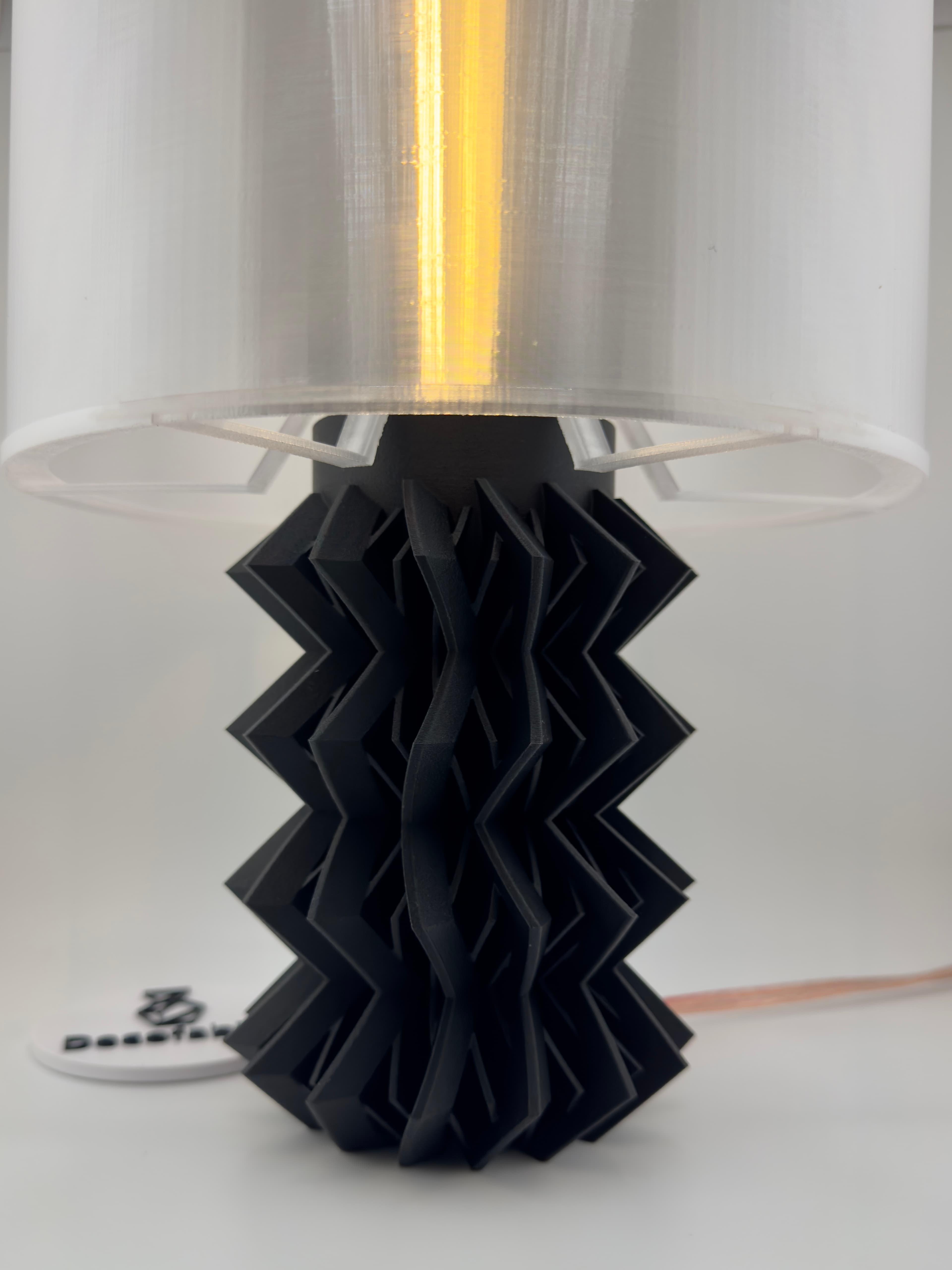 Base printed with ASA-CF and the shade with translucent PETG both from Bambu Lab. Available on my Etsy Store https://decofab3d.etsy.com