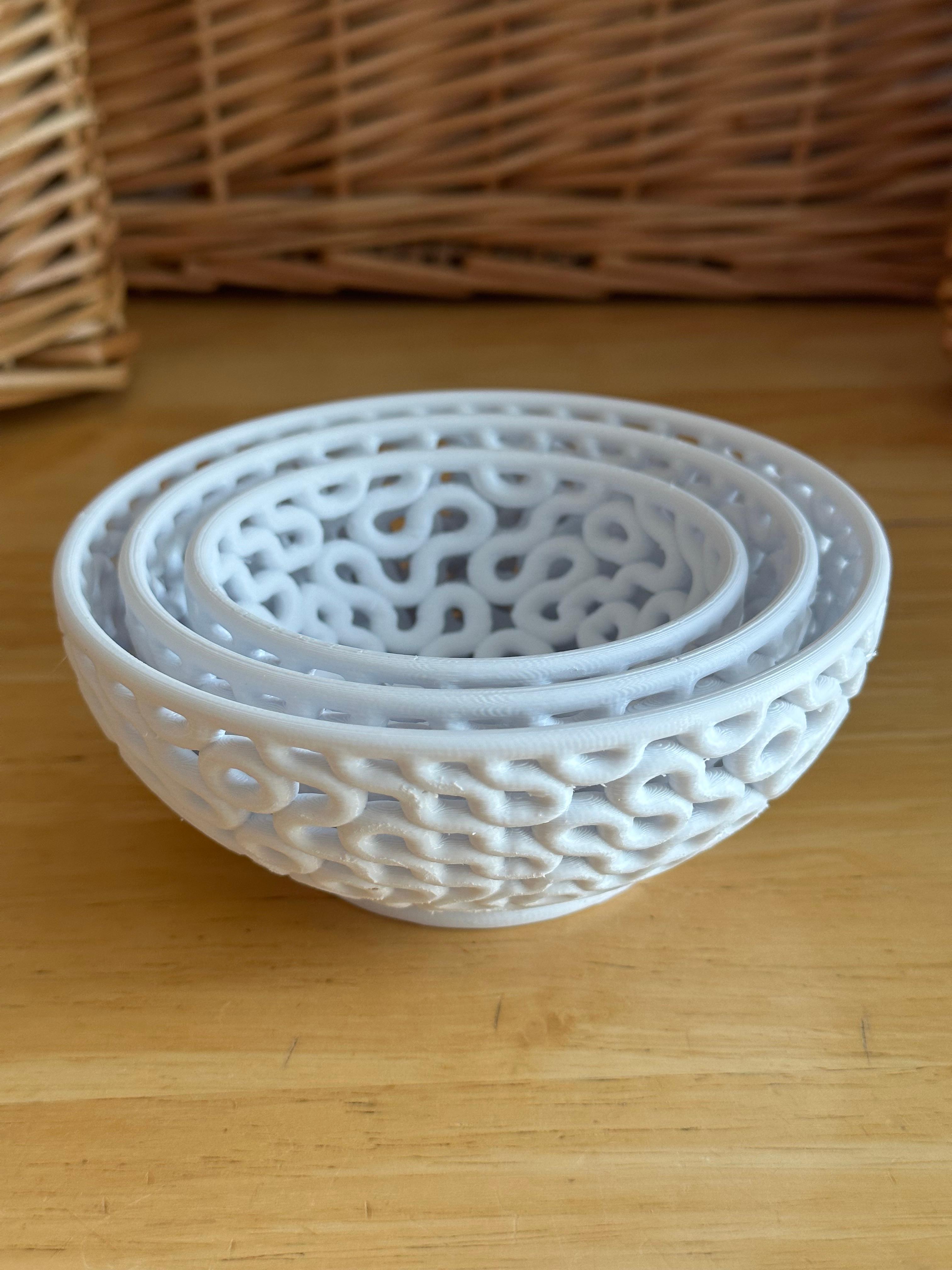 Truchet Bowls (Medium) 3d model