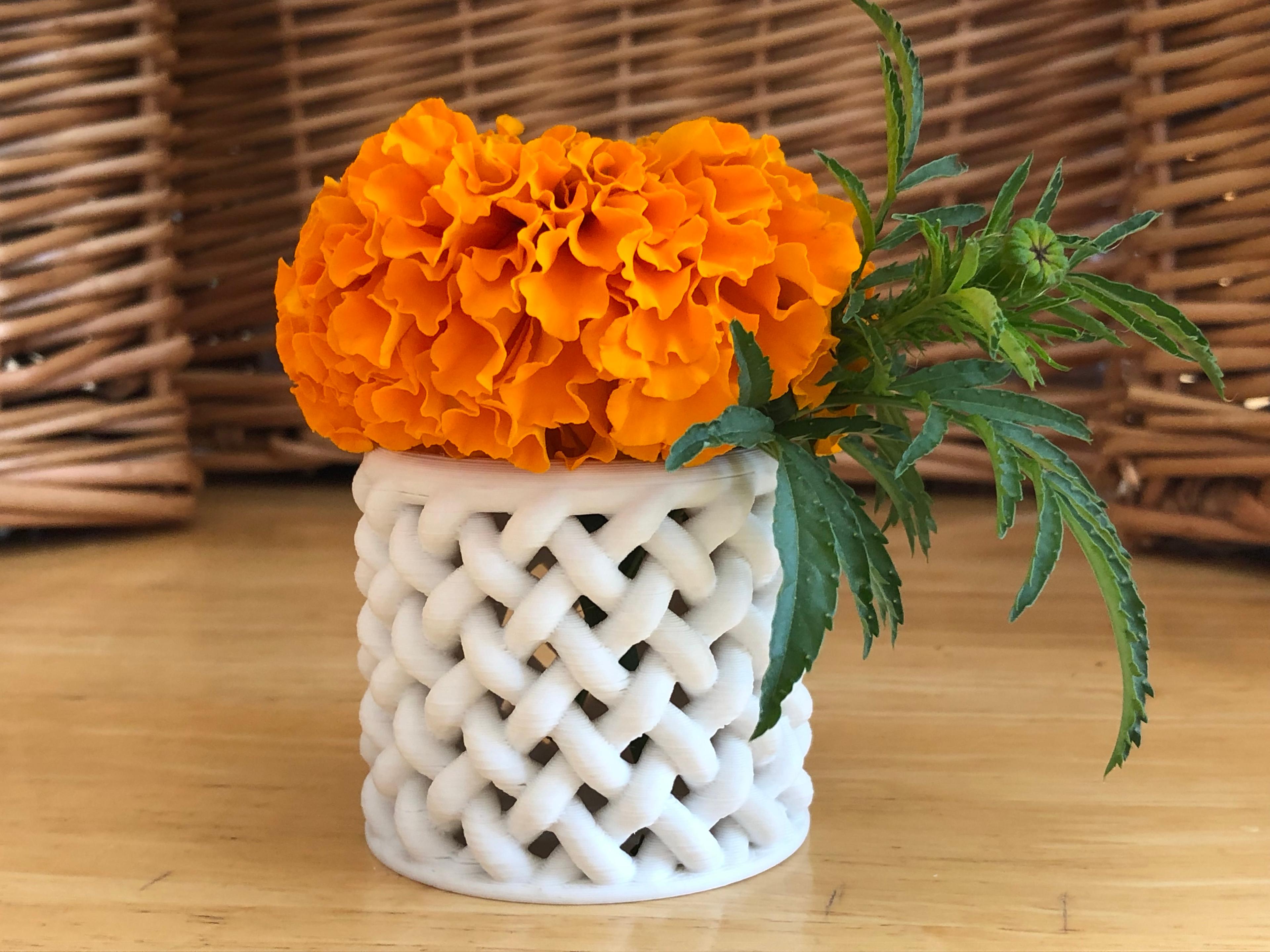 Braided Vase Small 3d model
