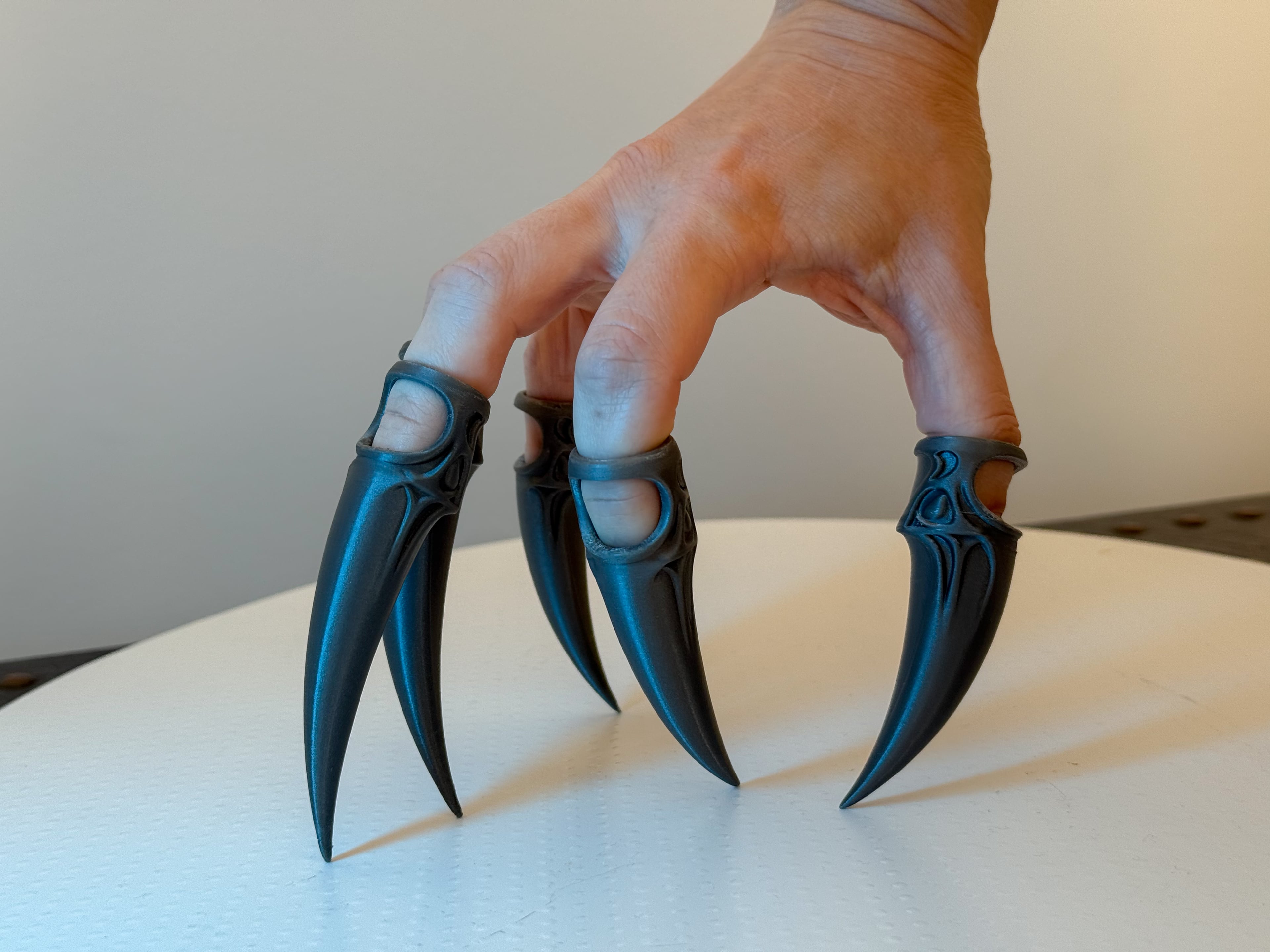 Sloth Wearable Claws 3d model