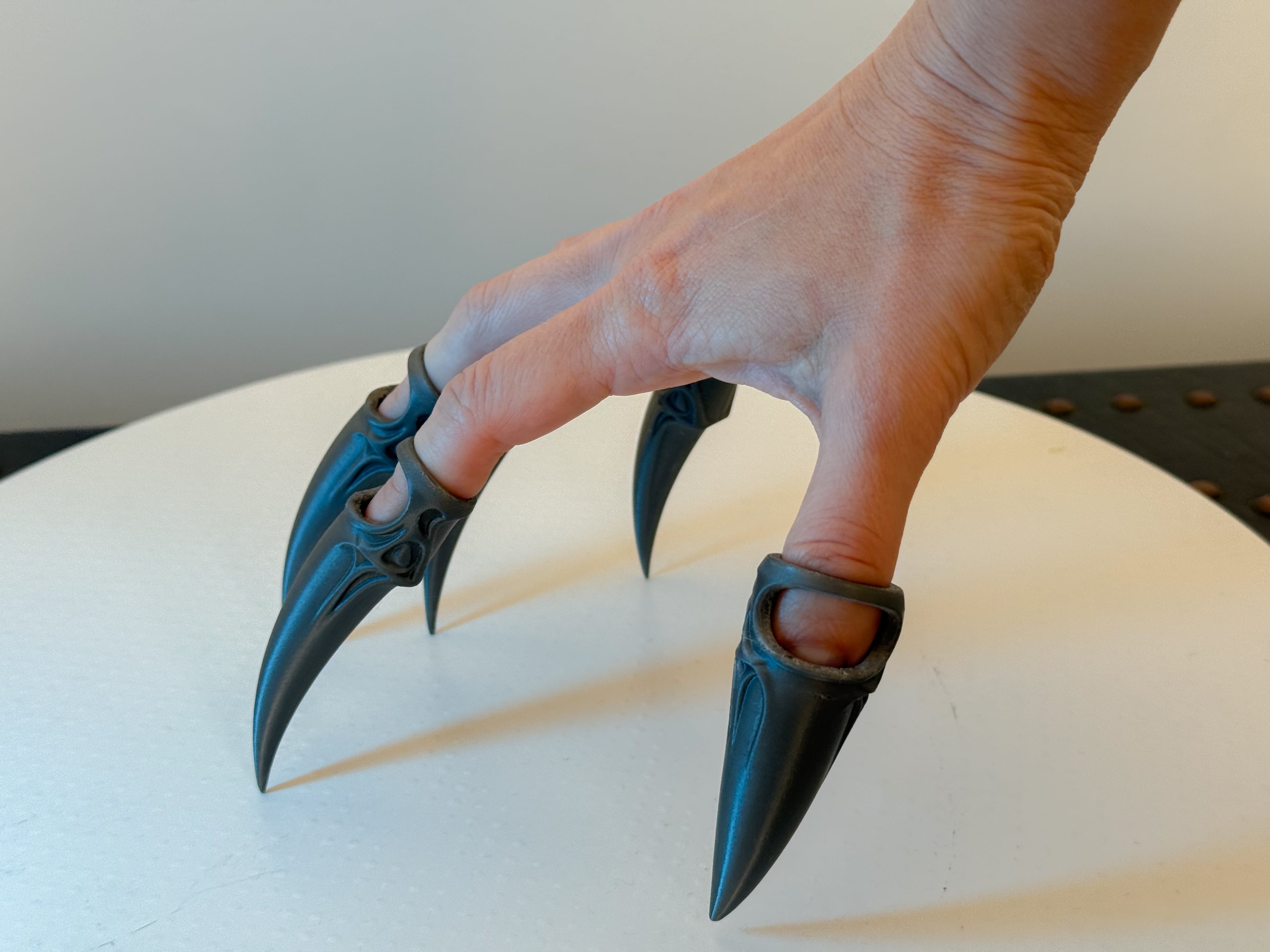 Sloth Wearable Claws 3d model