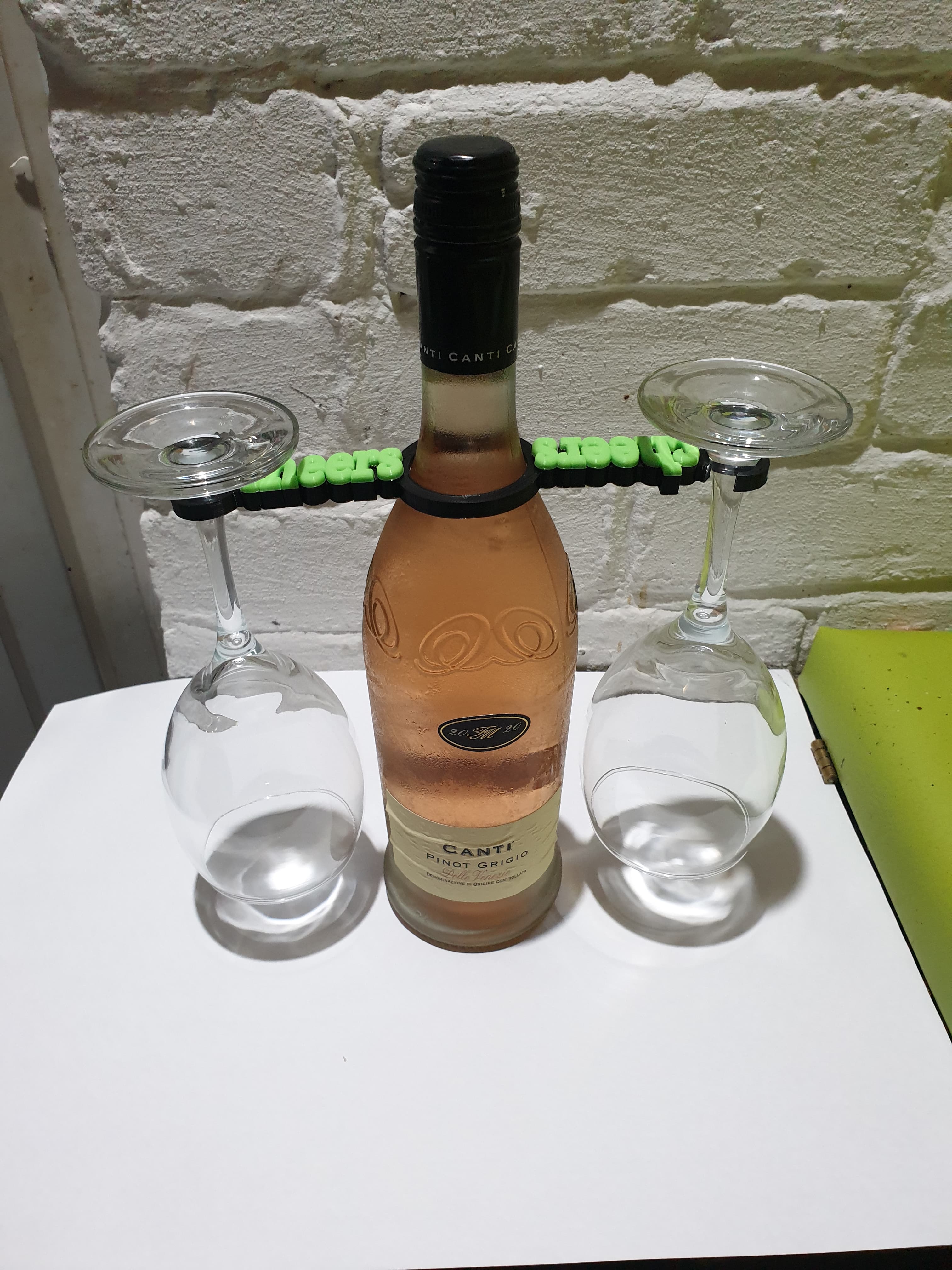 PROSECCO CHEERS 2 GLASS HOLDER V1.stl 3d model