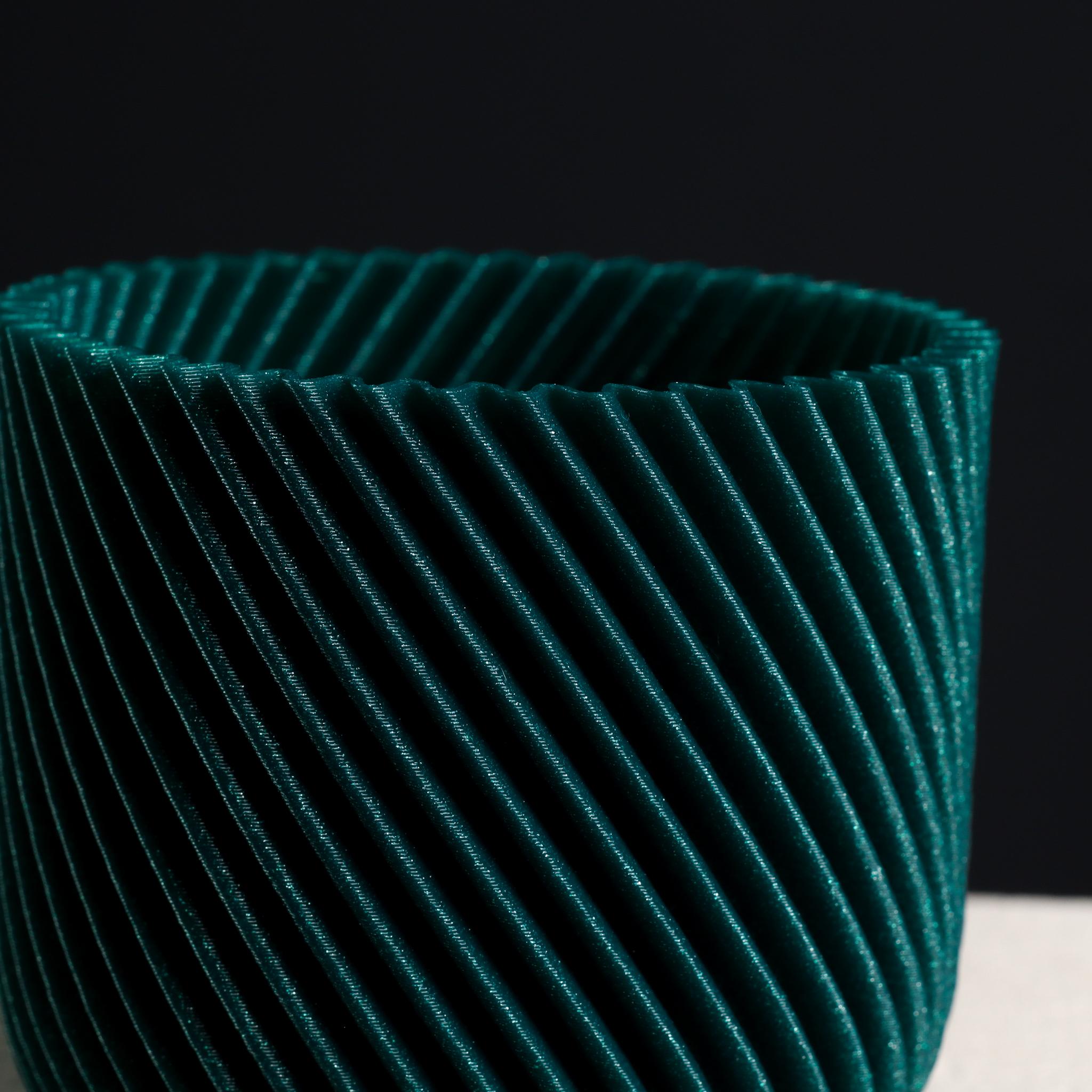  Spiral Cylinder Plant pot, Vase Mode & Shelled  3d model