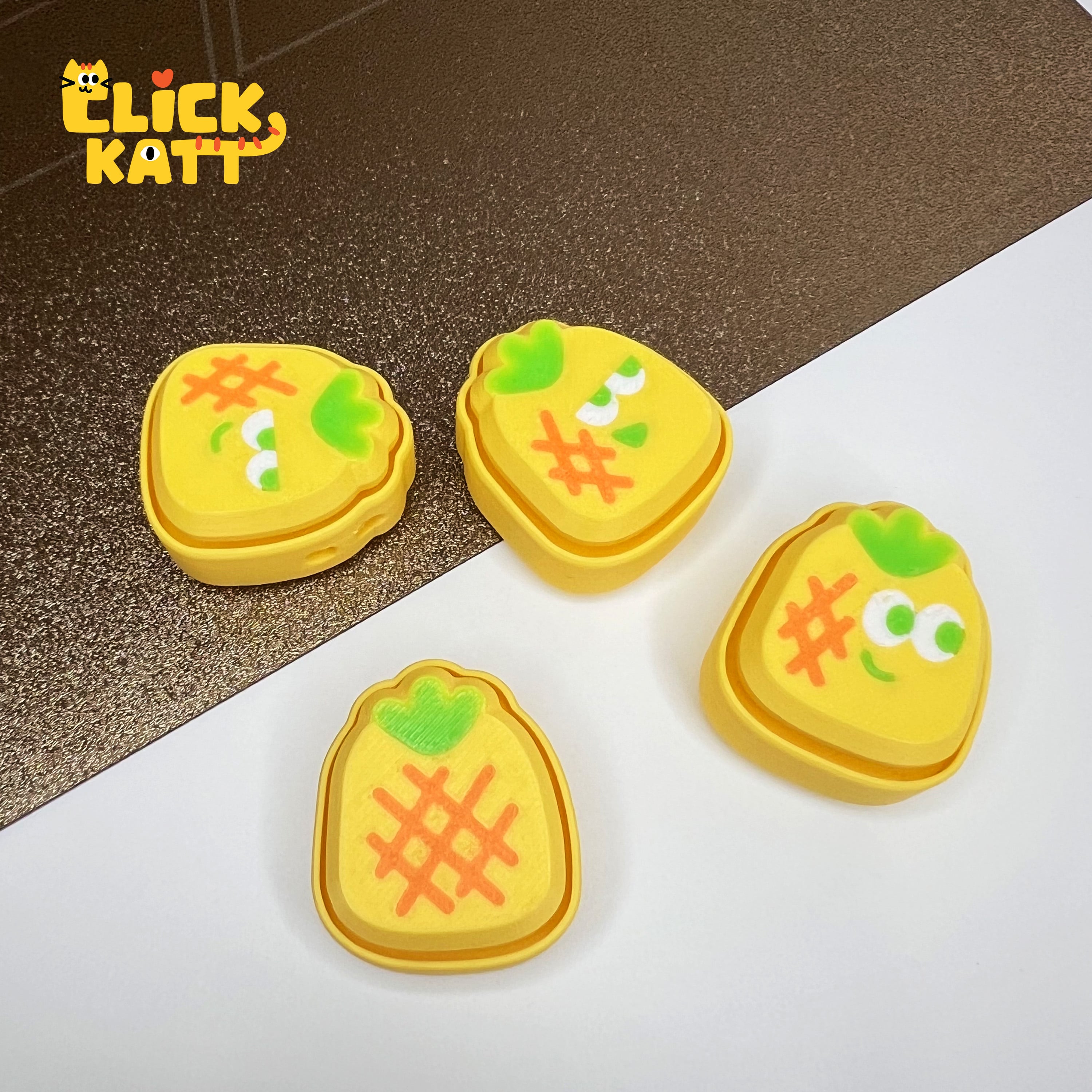 Pine - Clicker Fidget Toy Keychain 3d model